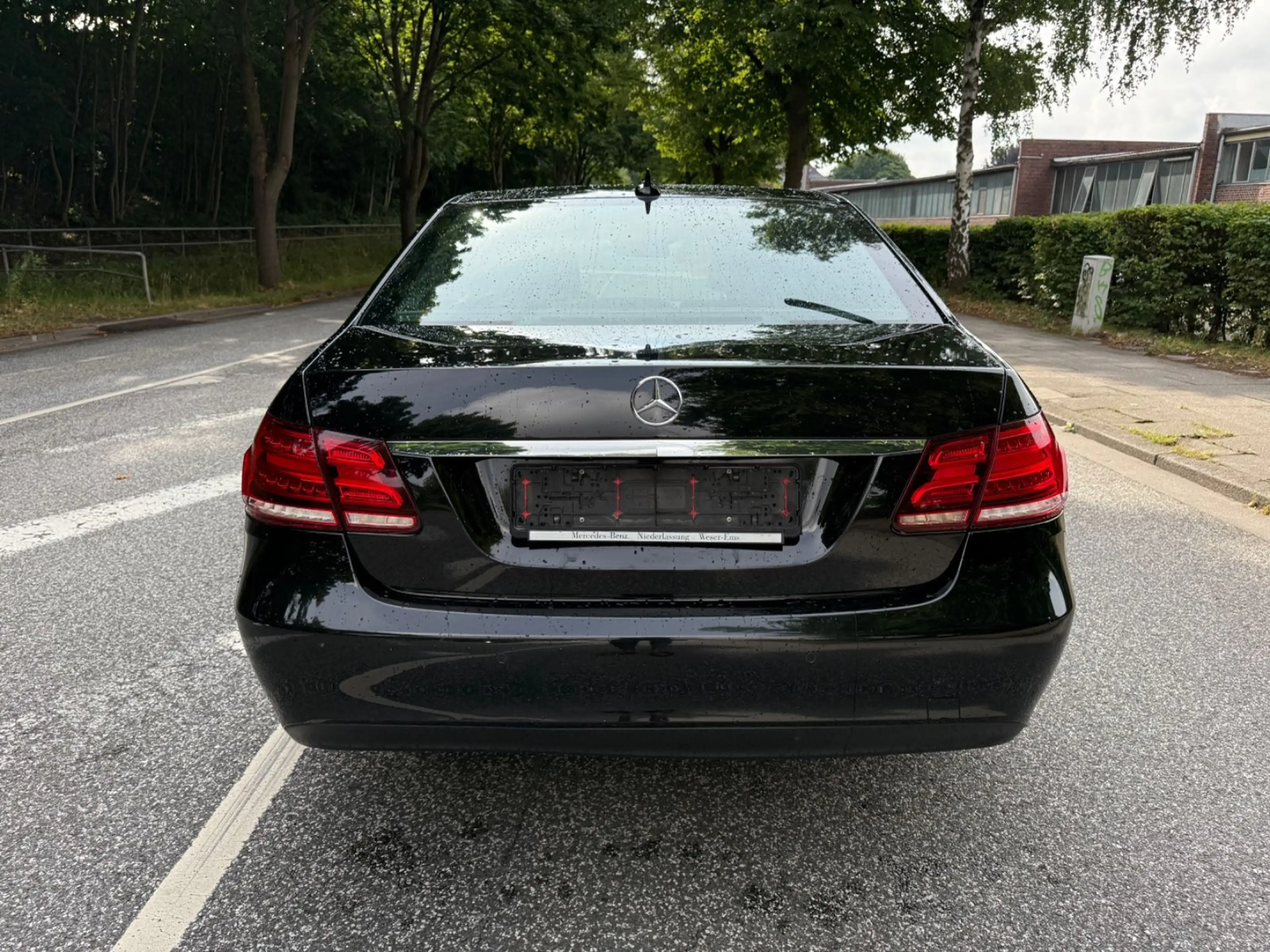 Mercedes-Benz E 250 -Limousine LED-Navi-Distronic+-Totwinkel — photo 6