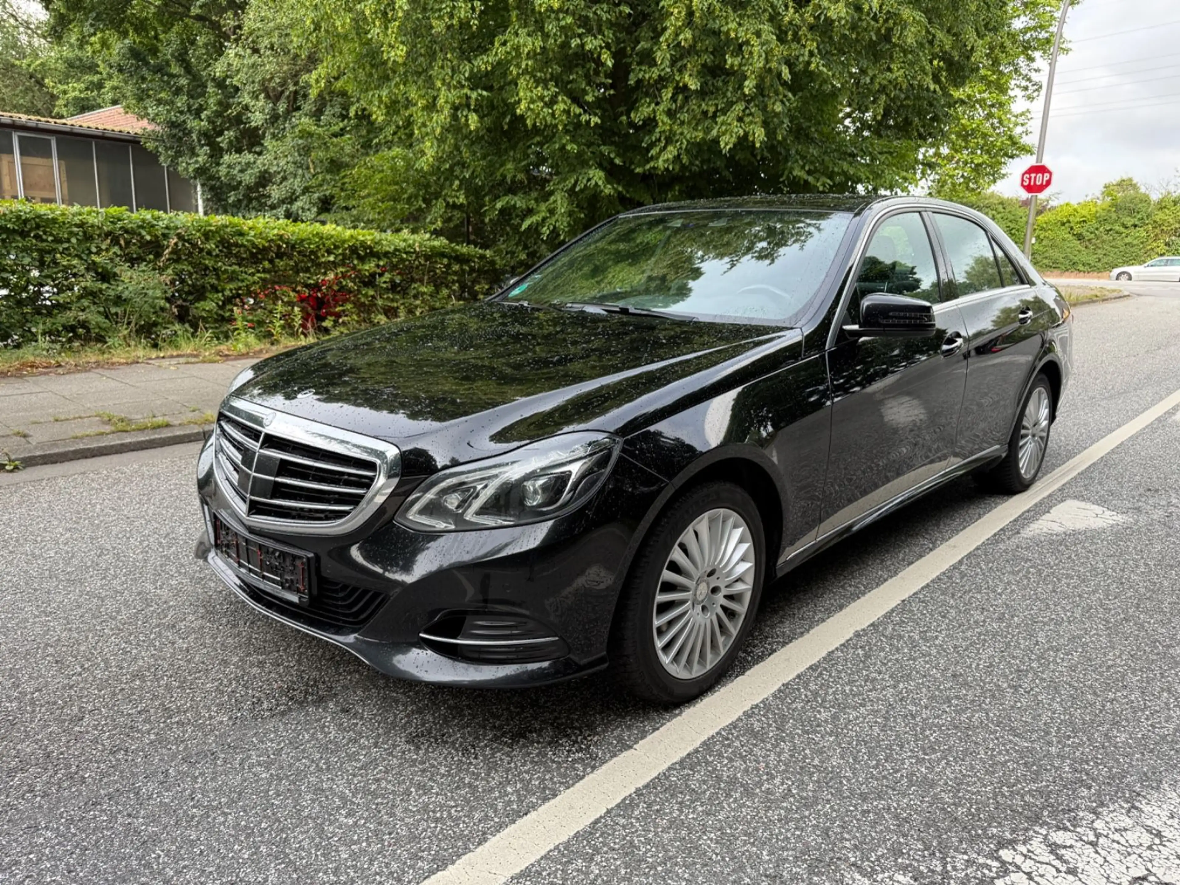 Mercedes-Benz E 250 -Limousine LED-Navi-Distronic+-Totwinkel — photo 3