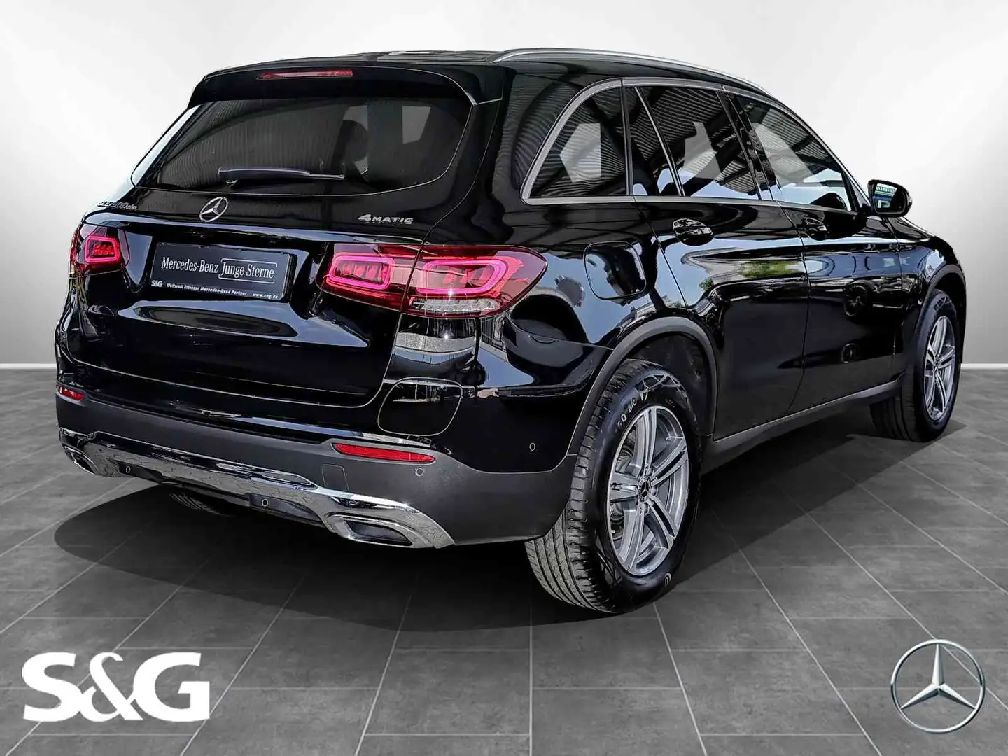 Mercedes-Benz GLC 300 de 4M AHK+TOTWINKEL+DISTRONIC+CARPLAY Zwart - 2