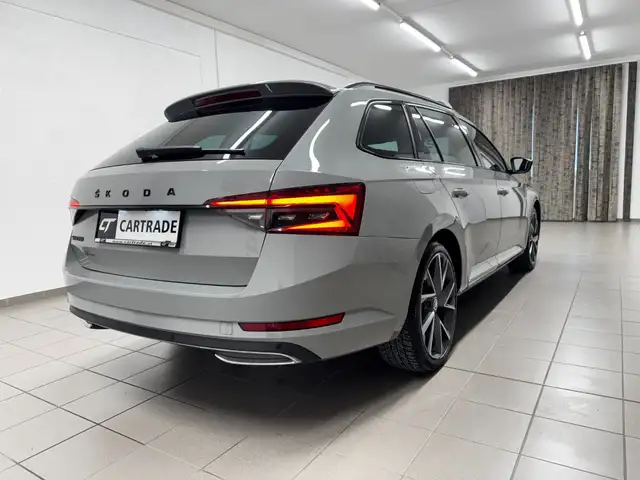 Skoda Superb view 7