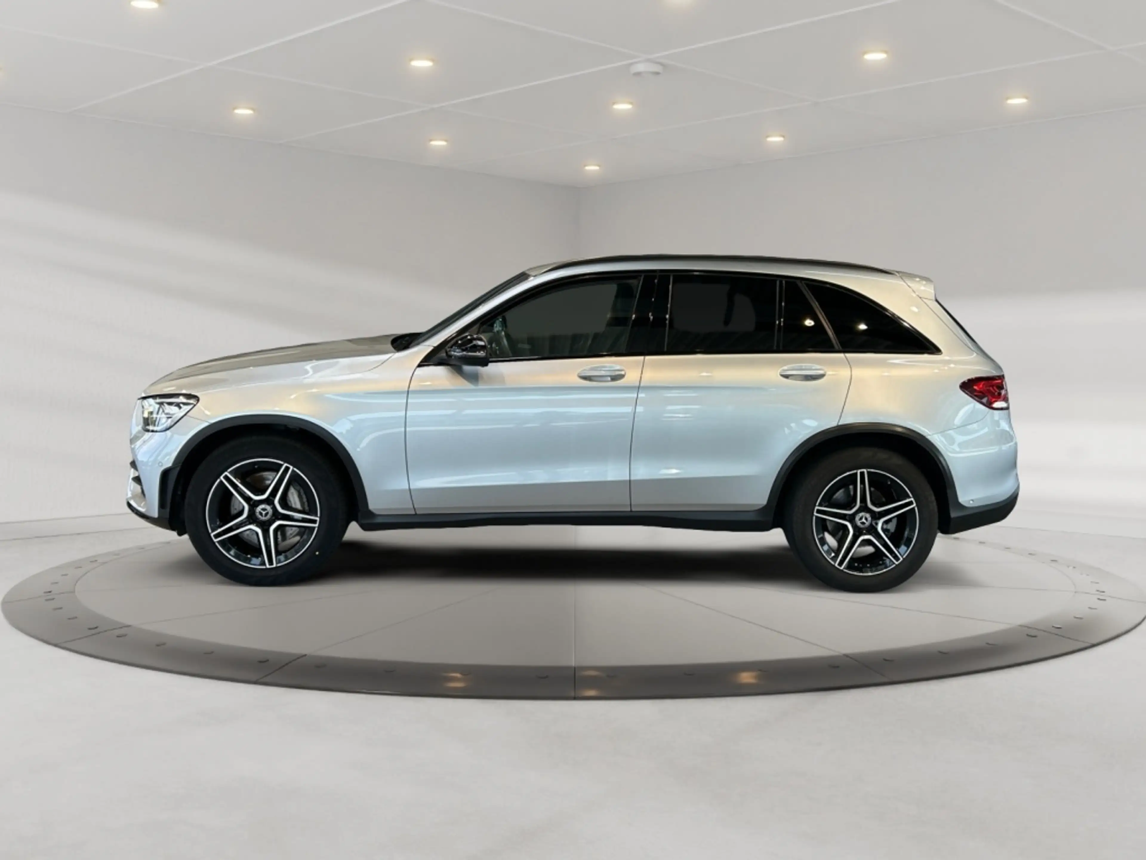 Mercedes-Benz GLC 400 d 4matic AMG AMG+MBUX+Night+HUD+Wide+Cam — photo 5
