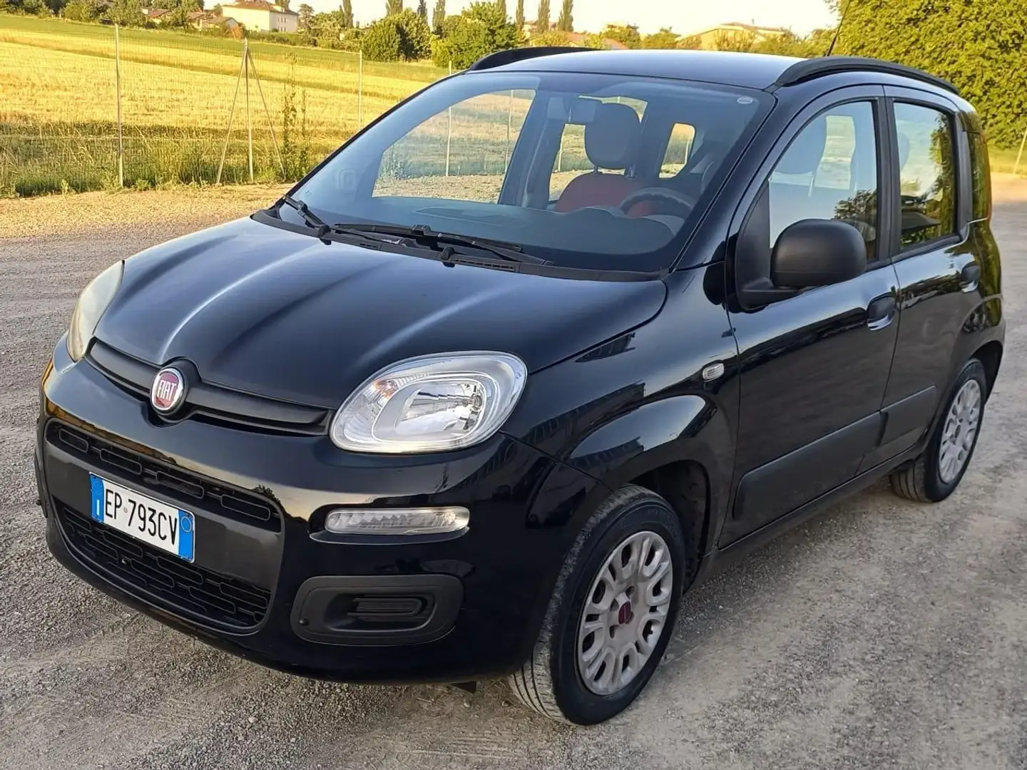 Fiat Panda Panda III 2012 1.2 easypower Lounge Gpl 69cv Zwart - 2