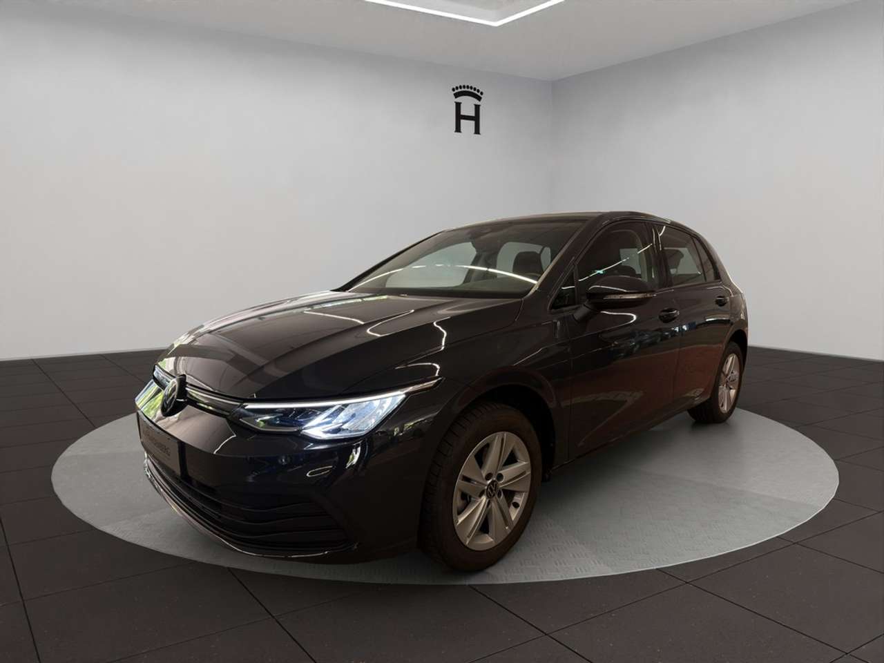 Volkswagen Golf 2022 — VIII Lim 1.5 TSI Life LED PDC AHK