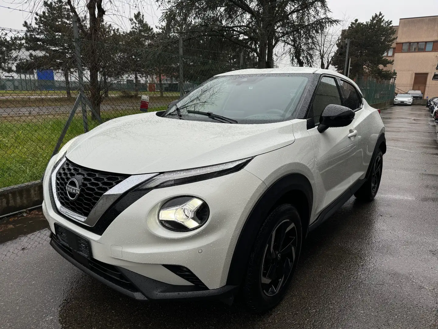 Nissan Juke 1.0 dig-t N-Connecta 114CV KM.0 PRONTA CONSEGNA Bianco - 1