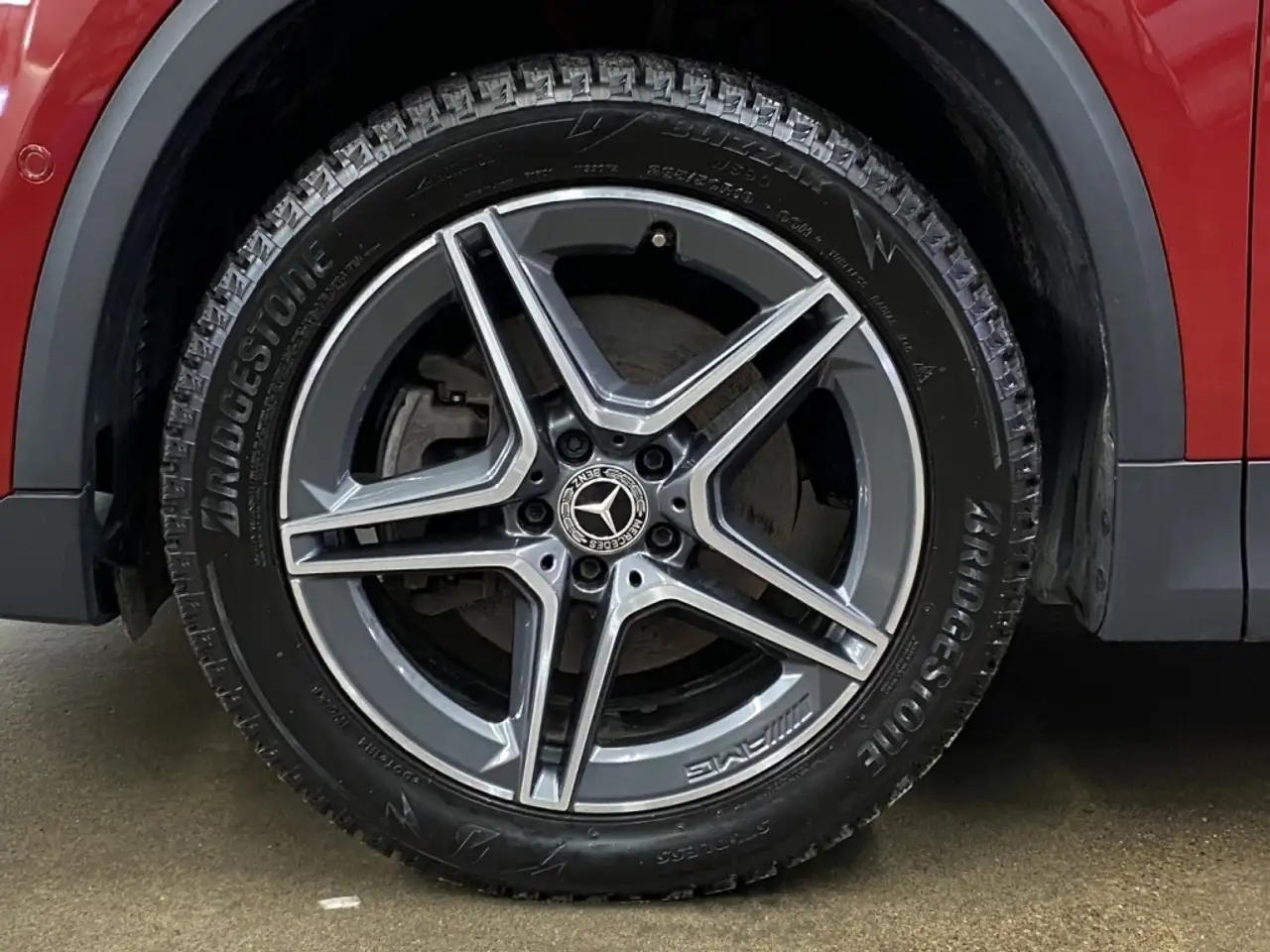 Mercedes-Benz GLA снимка Mercedes-Benz GLA