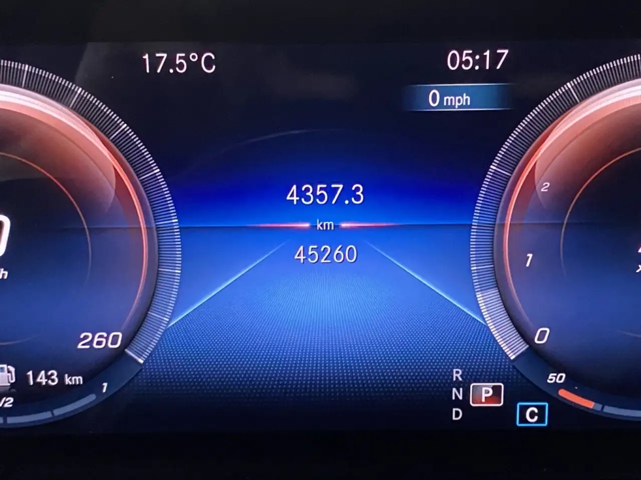 Mercedes-Benz GLA снимка Mercedes-Benz GLA