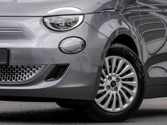 Fiat 500 view 5