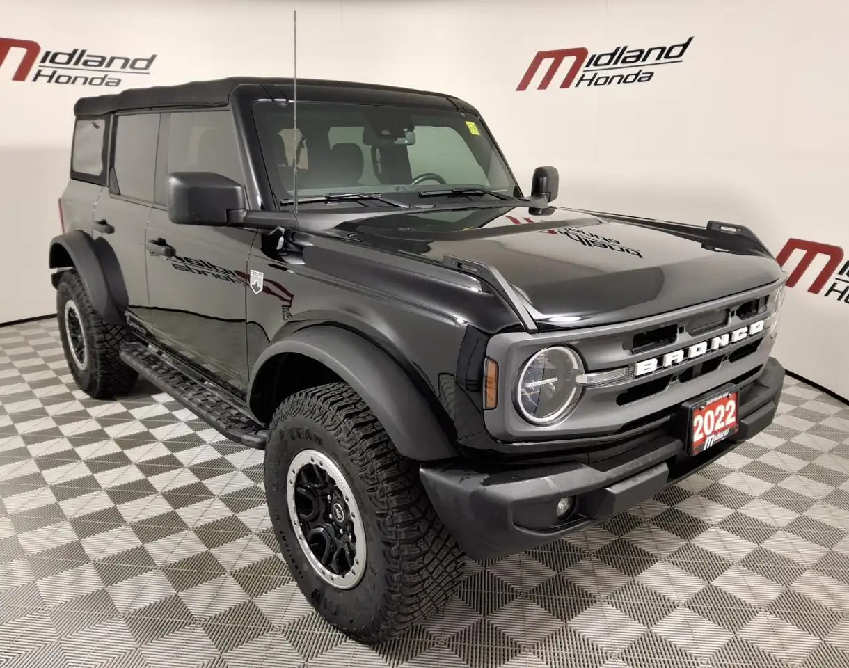 Ford Bronco photo Ford Bronco