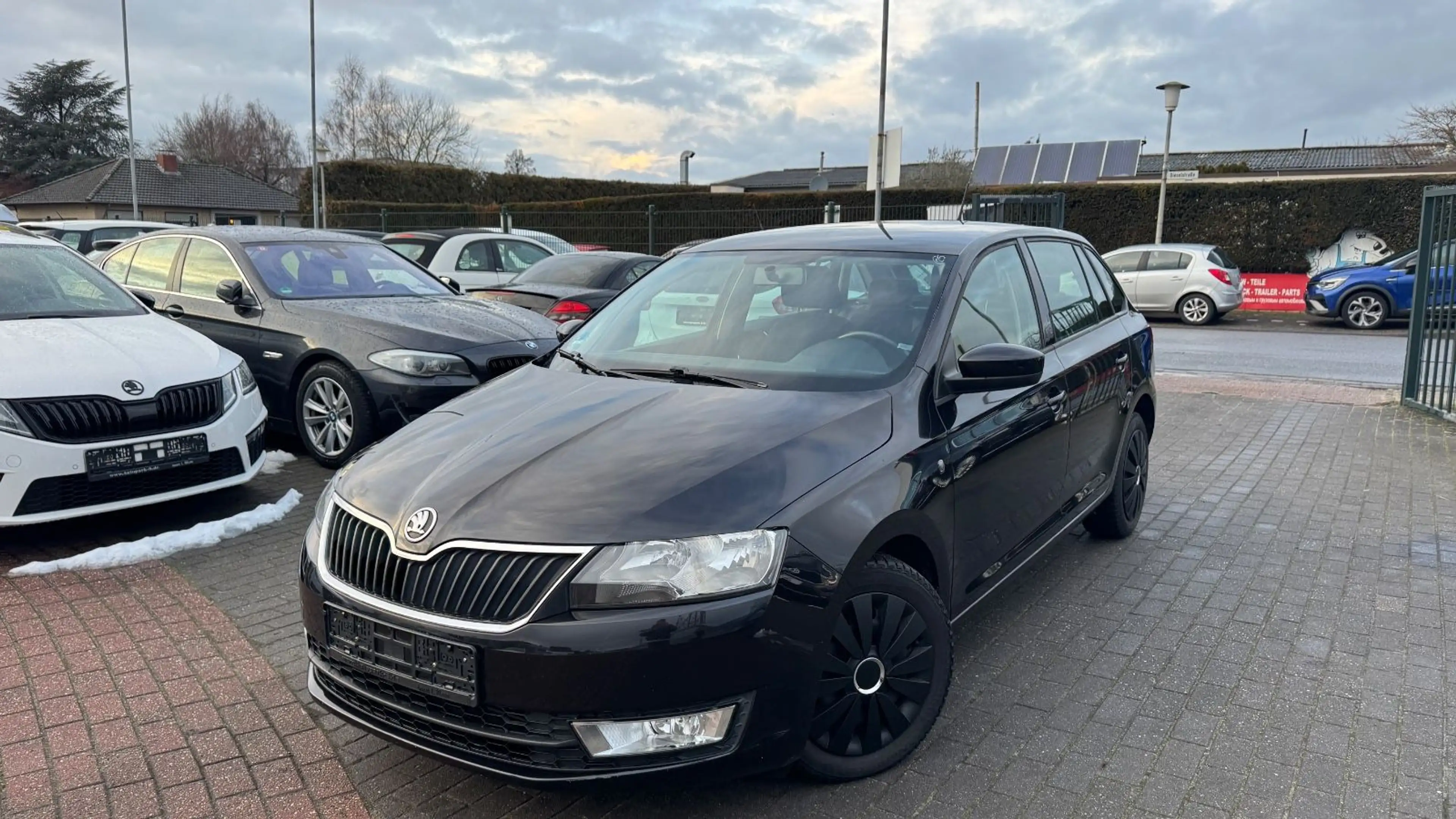 Skoda Rapid/Spaceback Spaceback Ambition DSG | AUTOMATIK | NAVI — photo 2