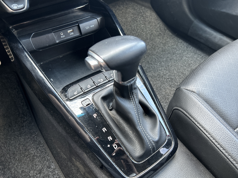 Kia Stonic 1.0 T-GDi ExecutiveLine | Trekhaak | Stoel-/Stuurv — photo 12