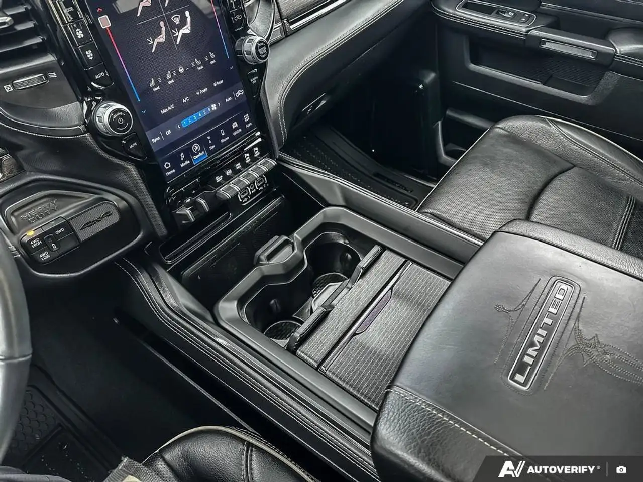 RAM 3500 снимка RAM 3500