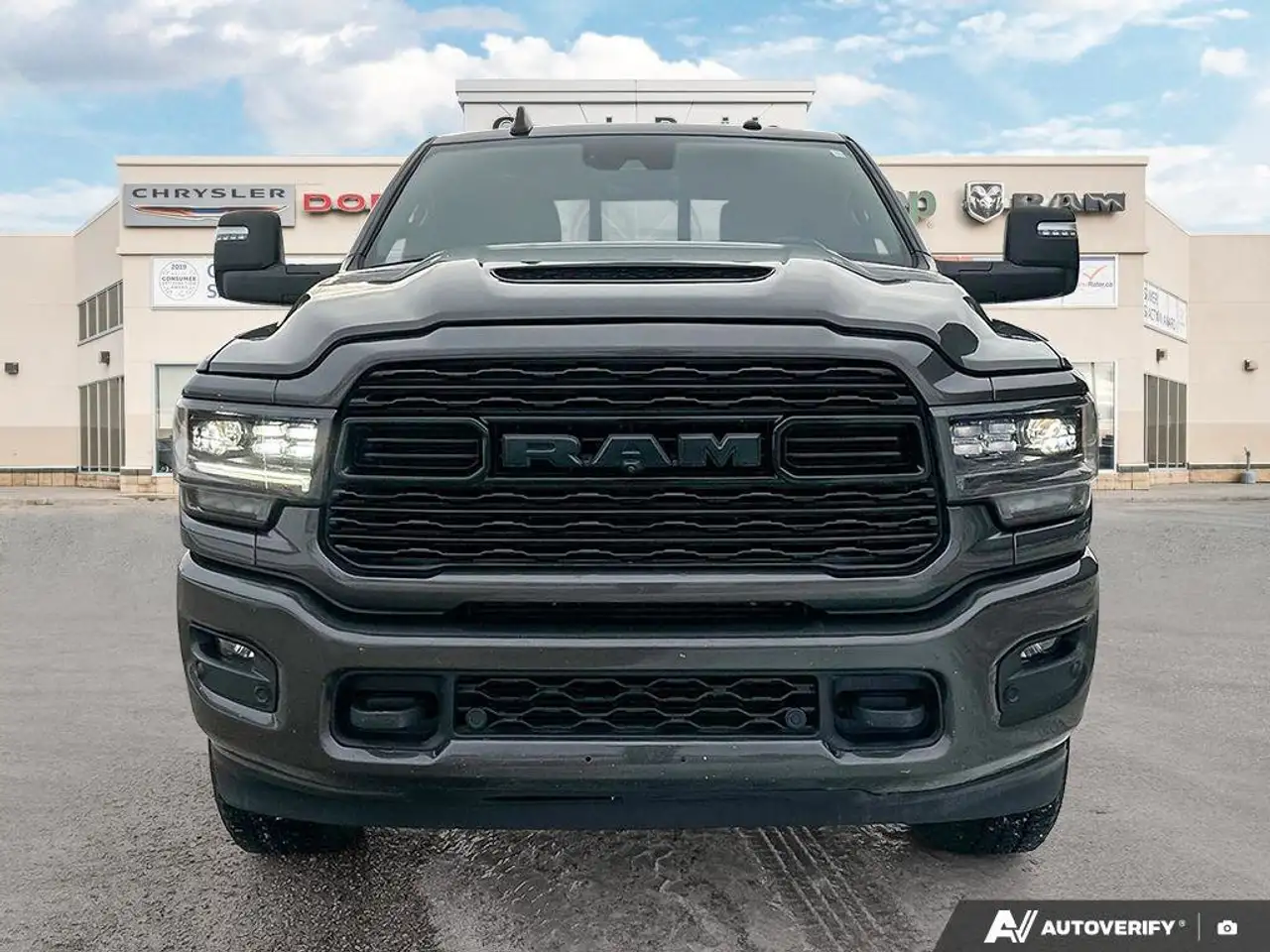 RAM 3500 снимка RAM 3500