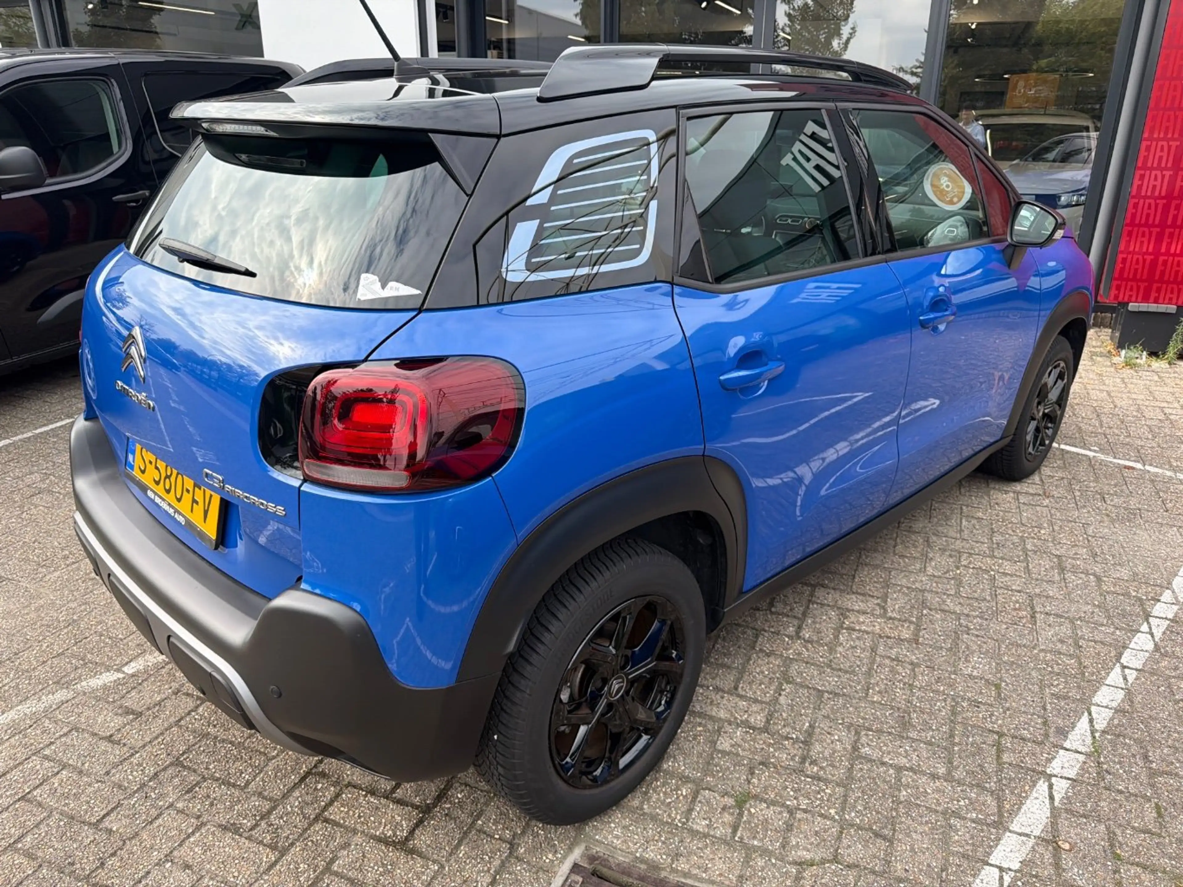 Citroen C3 Aircross 1.2 PureTech Shine | Leder | Parkeersensoren | Nav — photo 3