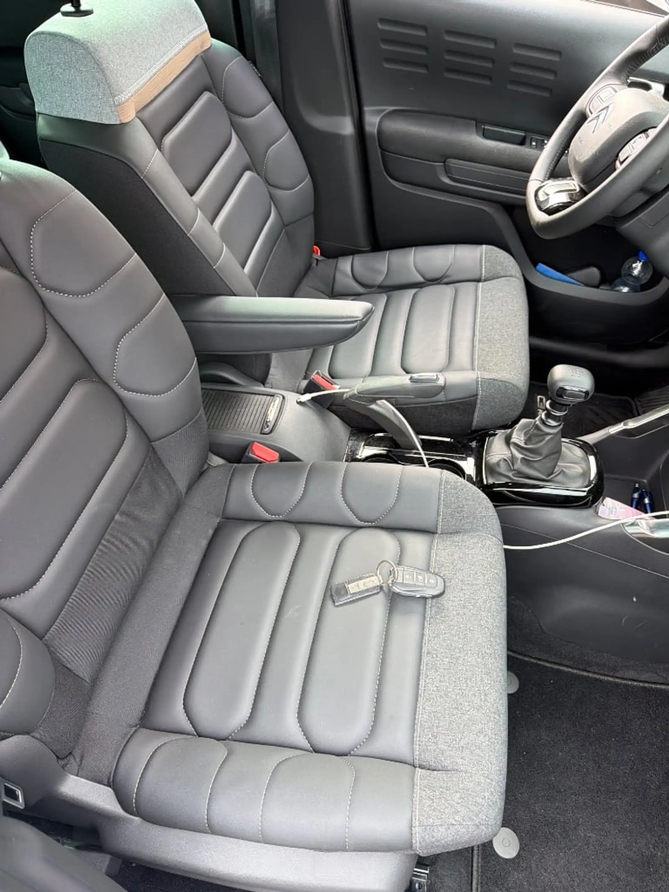 Citroen C3 Aircross 1.2 PureTech Shine | Leder | Parkeersensoren | Nav — photo 6