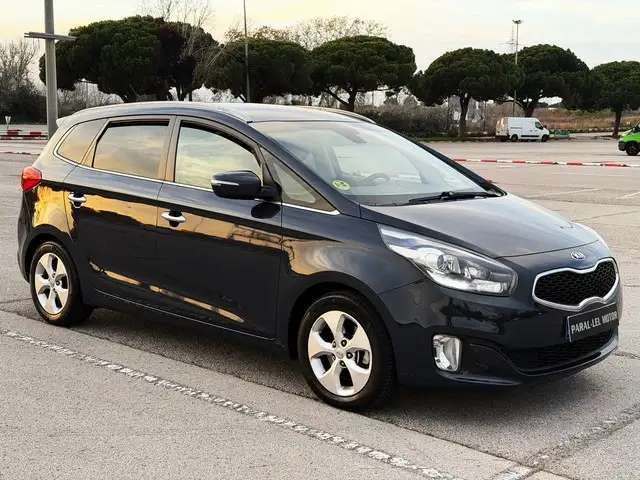 Kia Carens 1.7CRDi Eco-Dynamics Concept 115