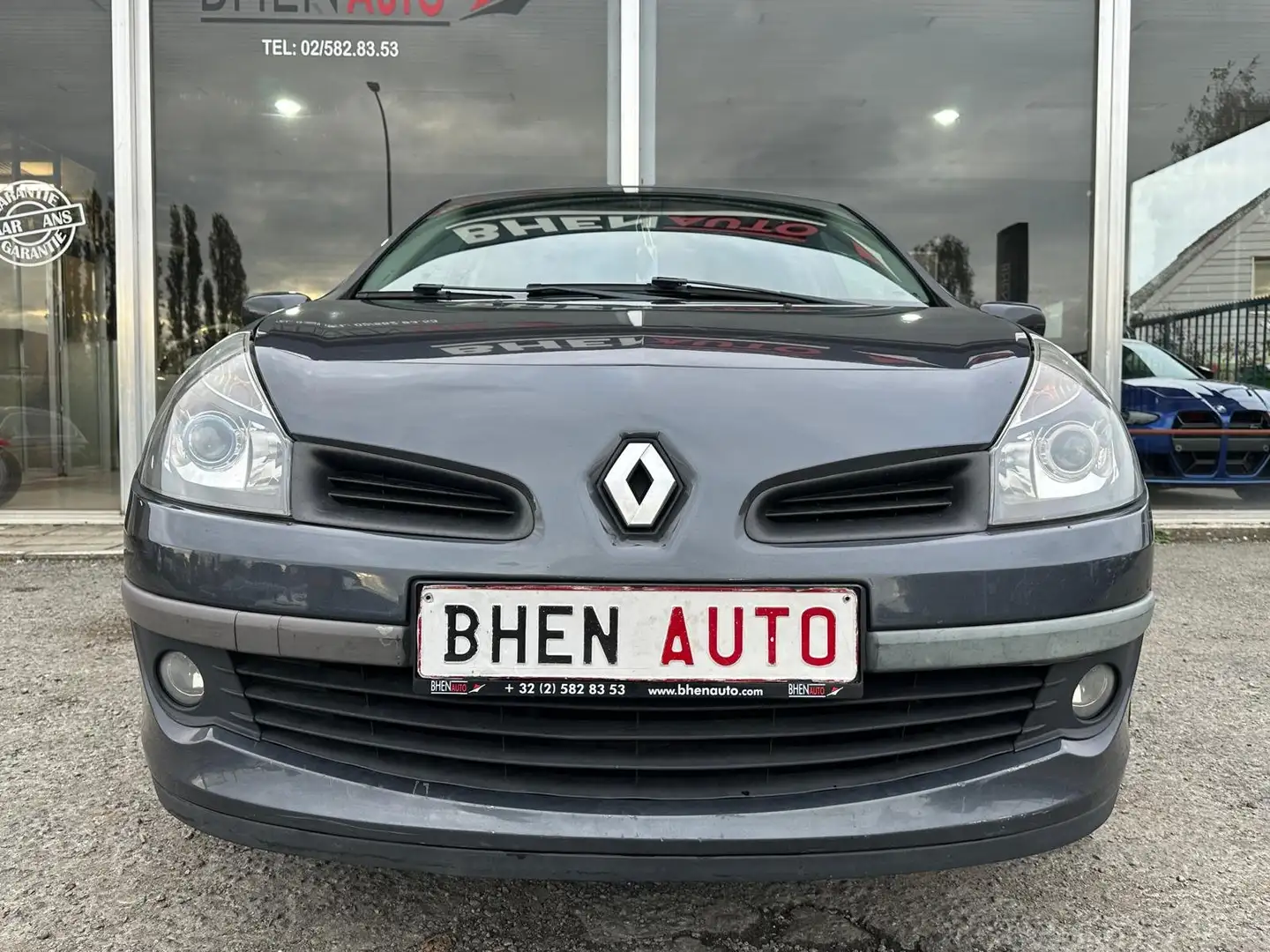 Renault Clio 1.2i/RADIO/AIRCO/TRES PROPRE Zwart - 2