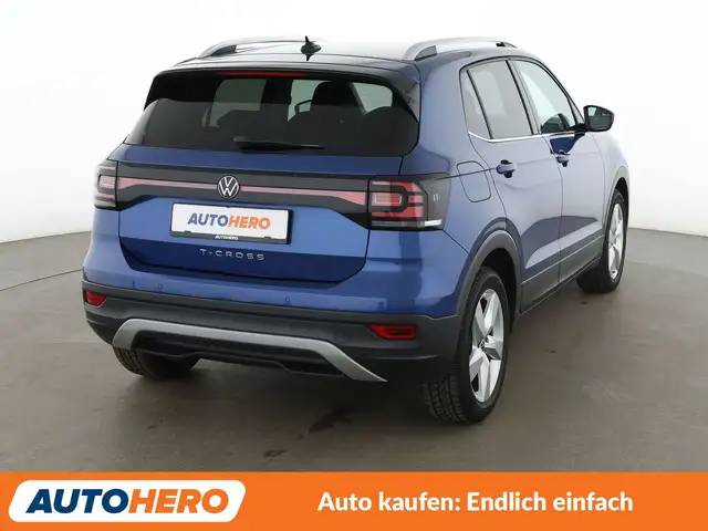Volkswagen T-Cross view 6