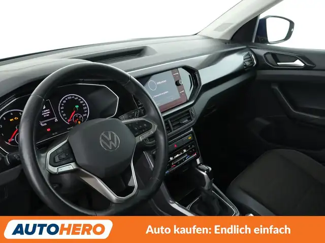 Volkswagen T-Cross view 11