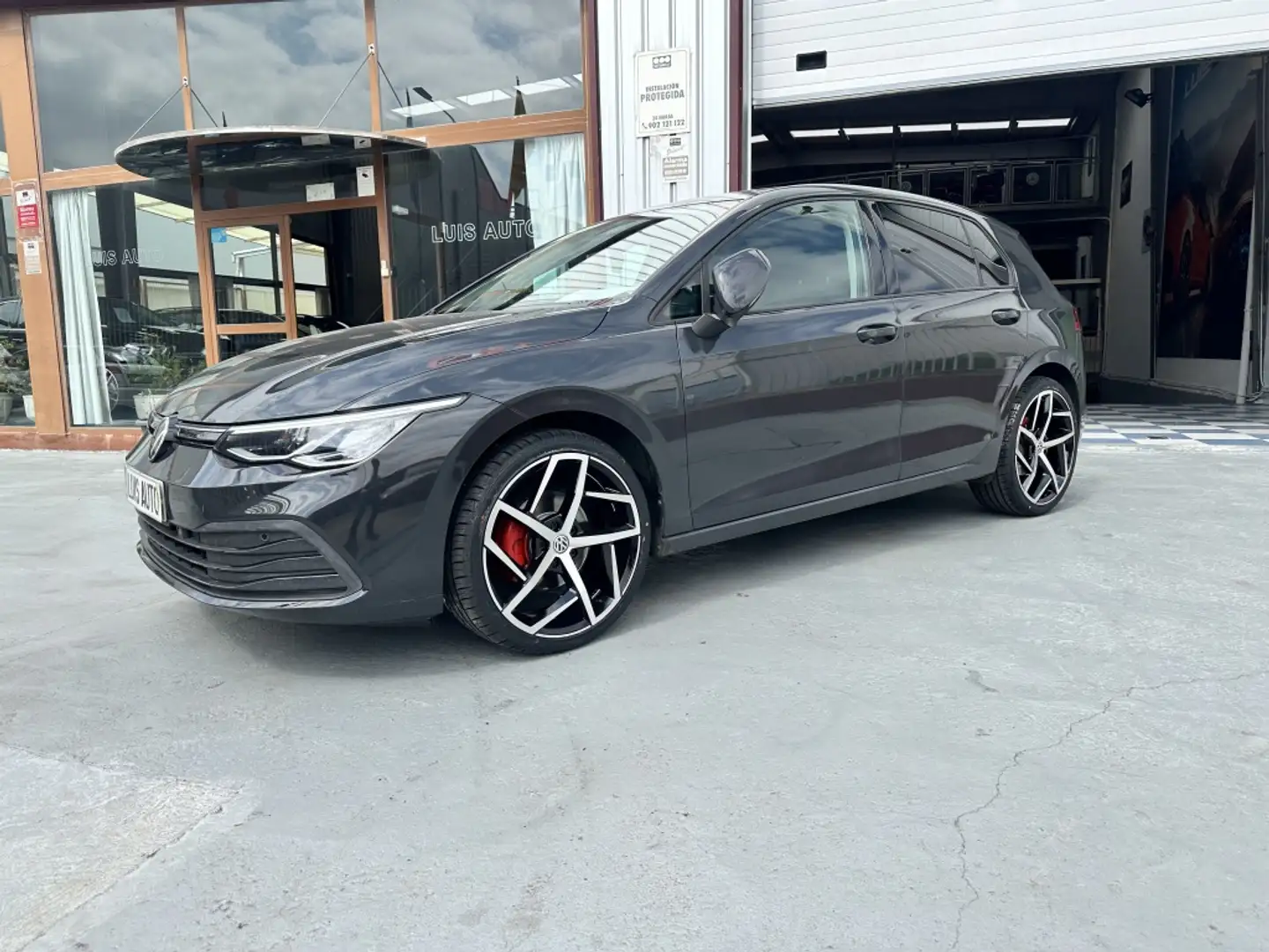 Volkswagen Golf 2.0TDI Life 110kW Gris - 1