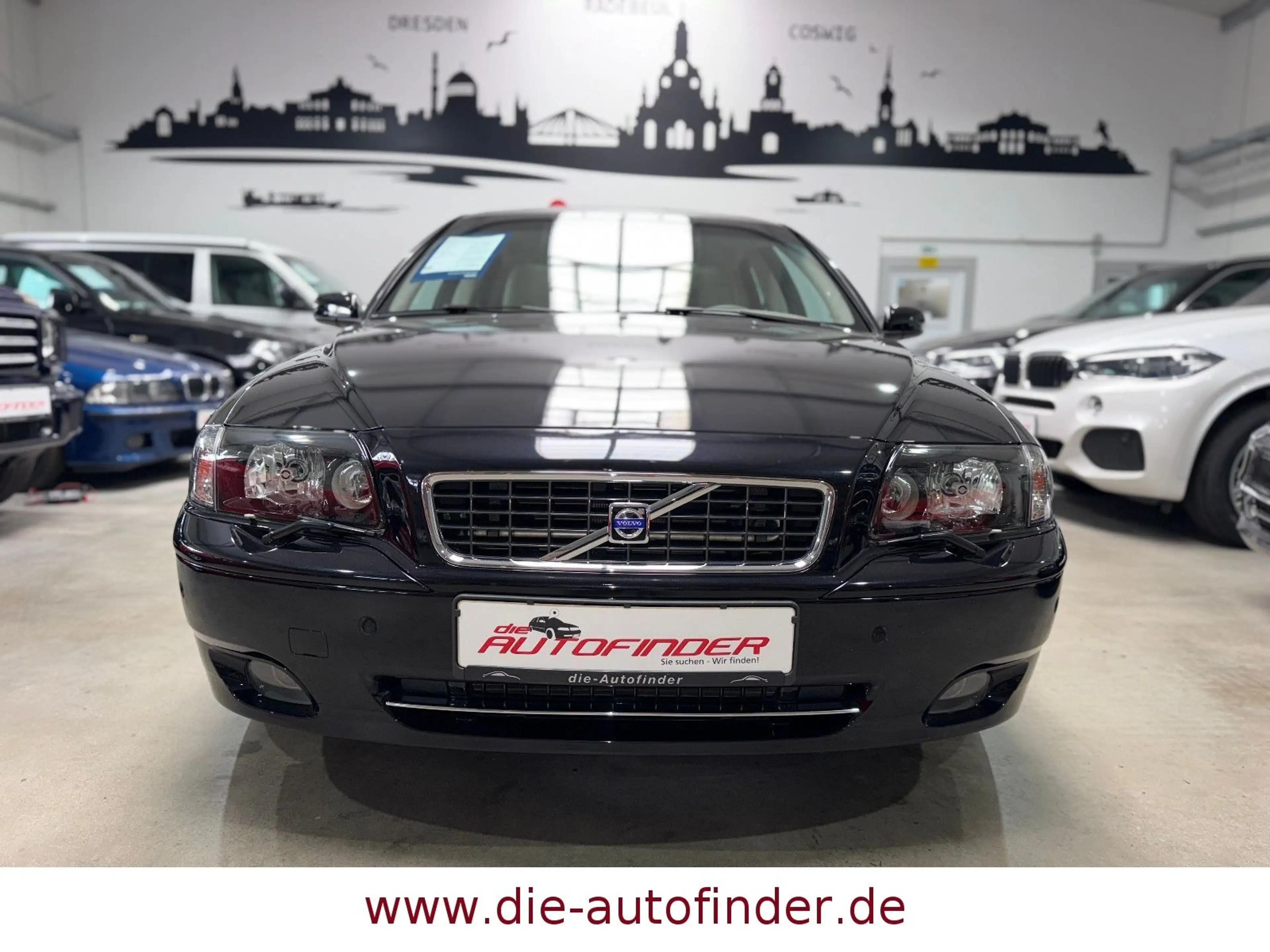 Volvo S80 Lim. 2.5 T Xenon,Leder,Navi,GSD,AHK,1.Hand — photo 5