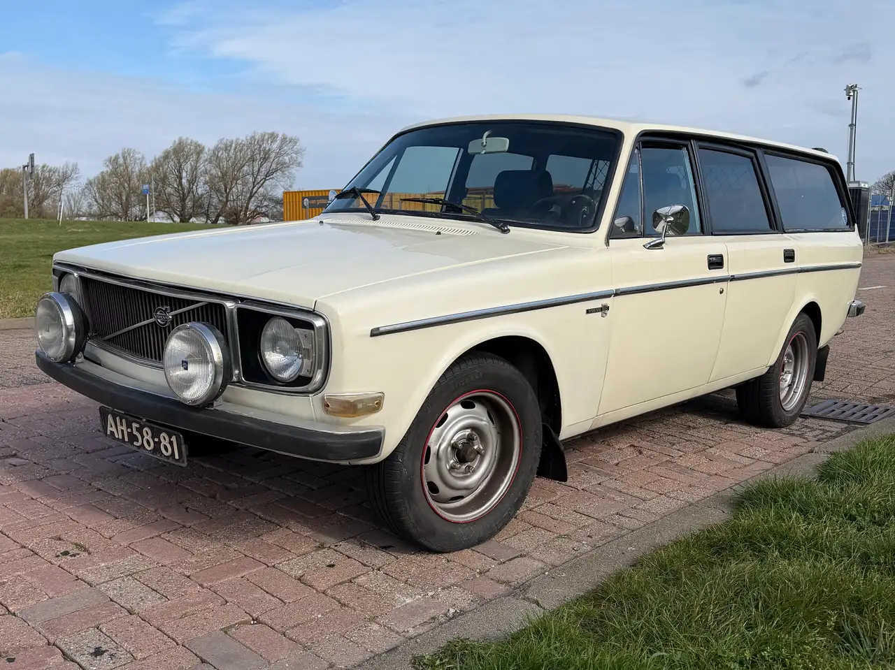 Volvo 145, foto 1