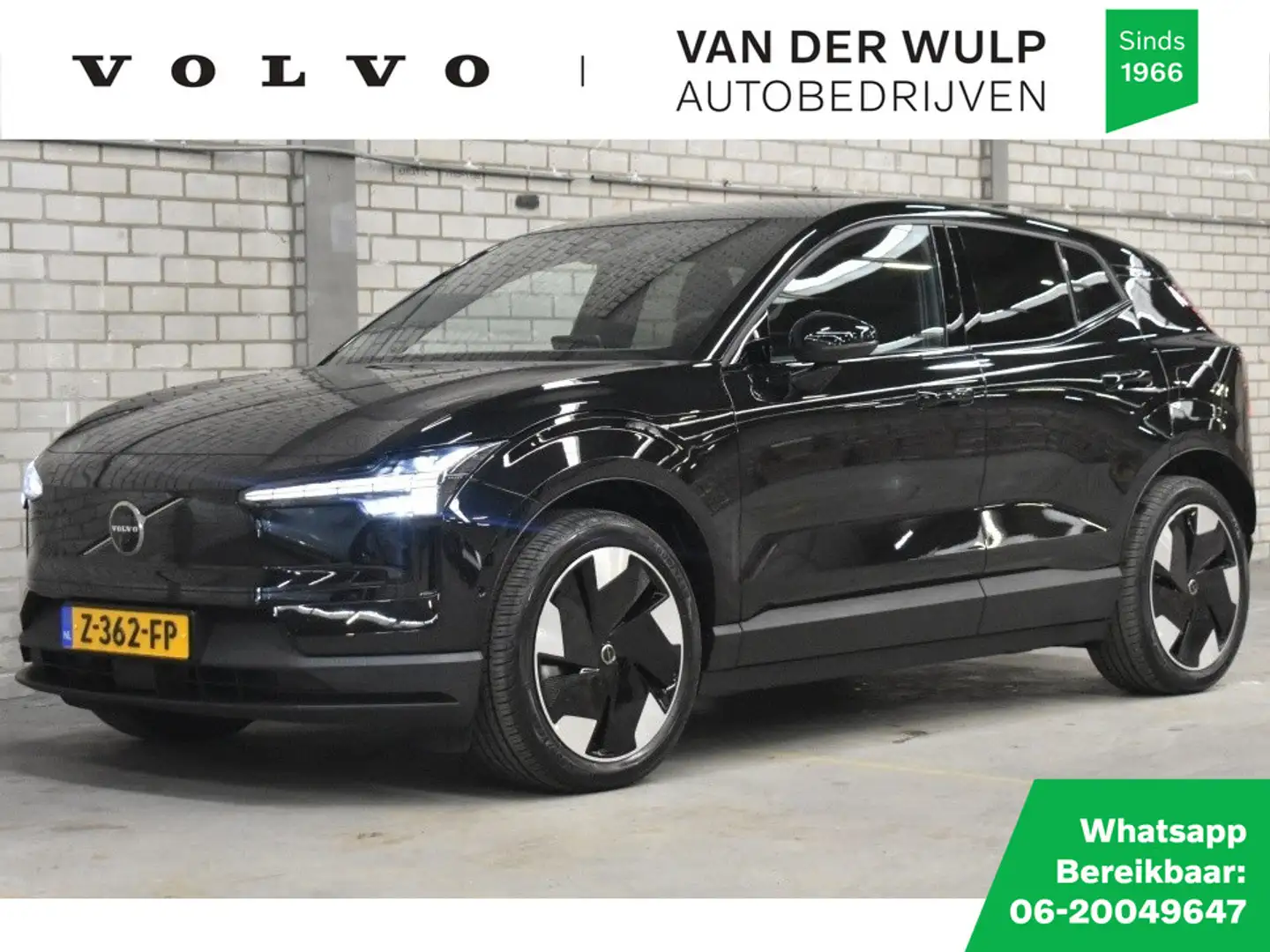 Volvo EX30 Twin Motor Ultra 428pk/69kWh | Getint Glas | ACC | Zwart - 1