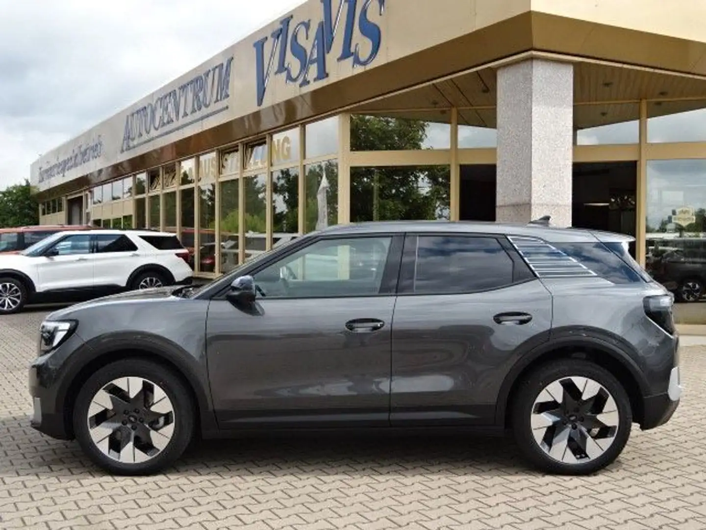 Ford Explorer BEV Premium 4x4 Ext.Range 79kWh WärmeP Gris - 2