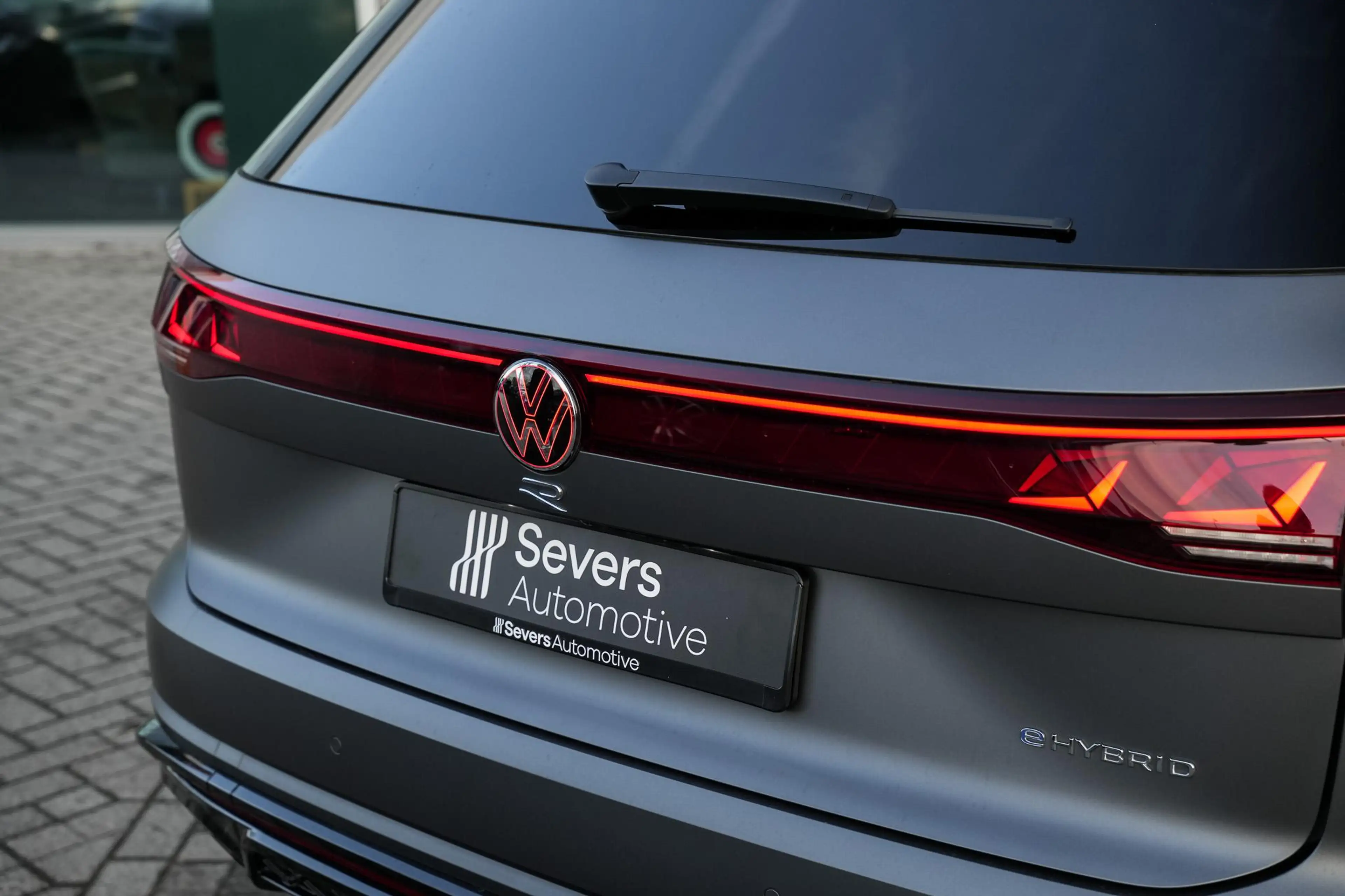 Volkswagen Touareg 3.0 TSi eHybrid 4MOTION R design | Luchtvering | P — photo 21