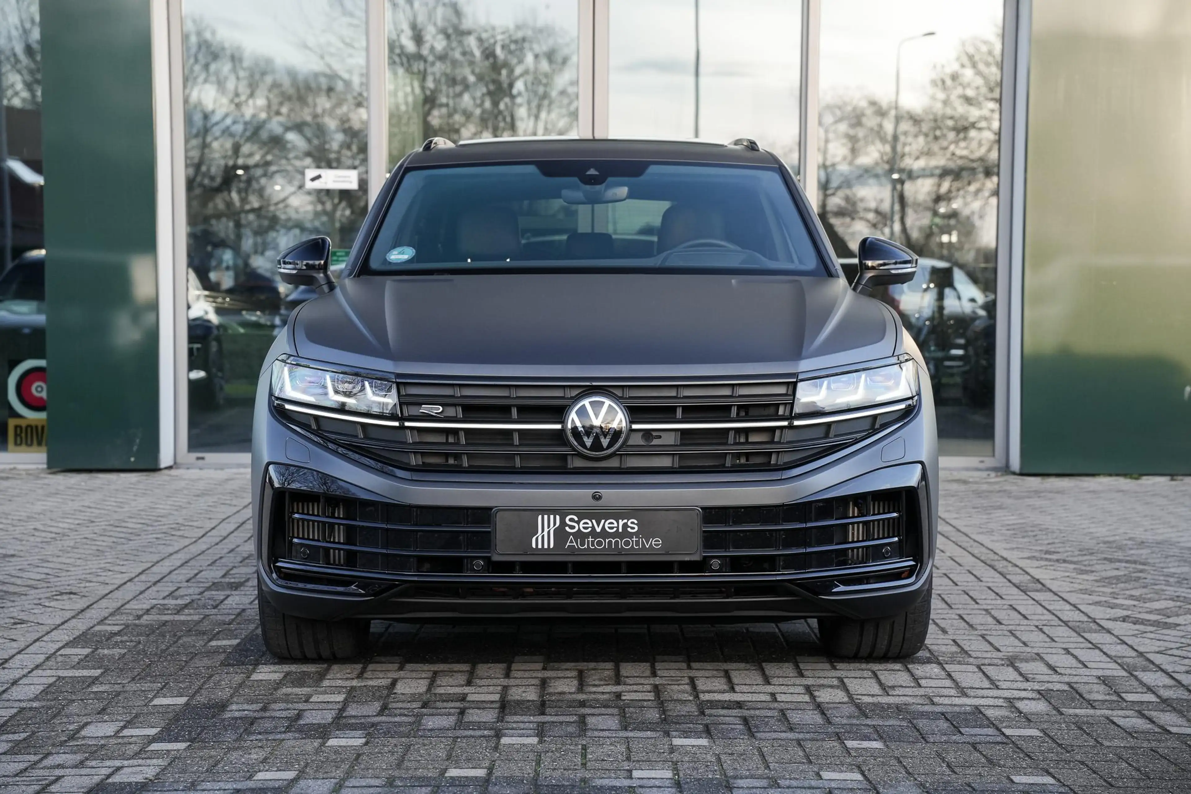 Volkswagen Touareg 3.0 TSi eHybrid 4MOTION R design | Luchtvering | P — photo 6