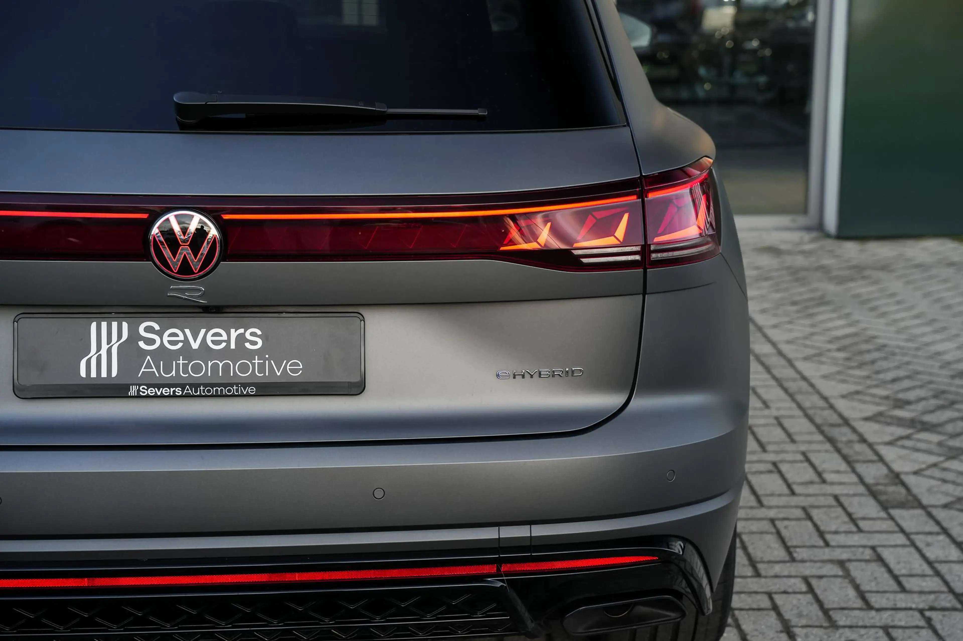Volkswagen Touareg 3.0 TSi eHybrid 4MOTION R design | Luchtvering | P — photo 27