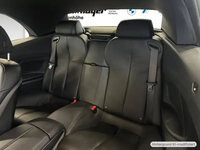 BMW 6 Series view 8