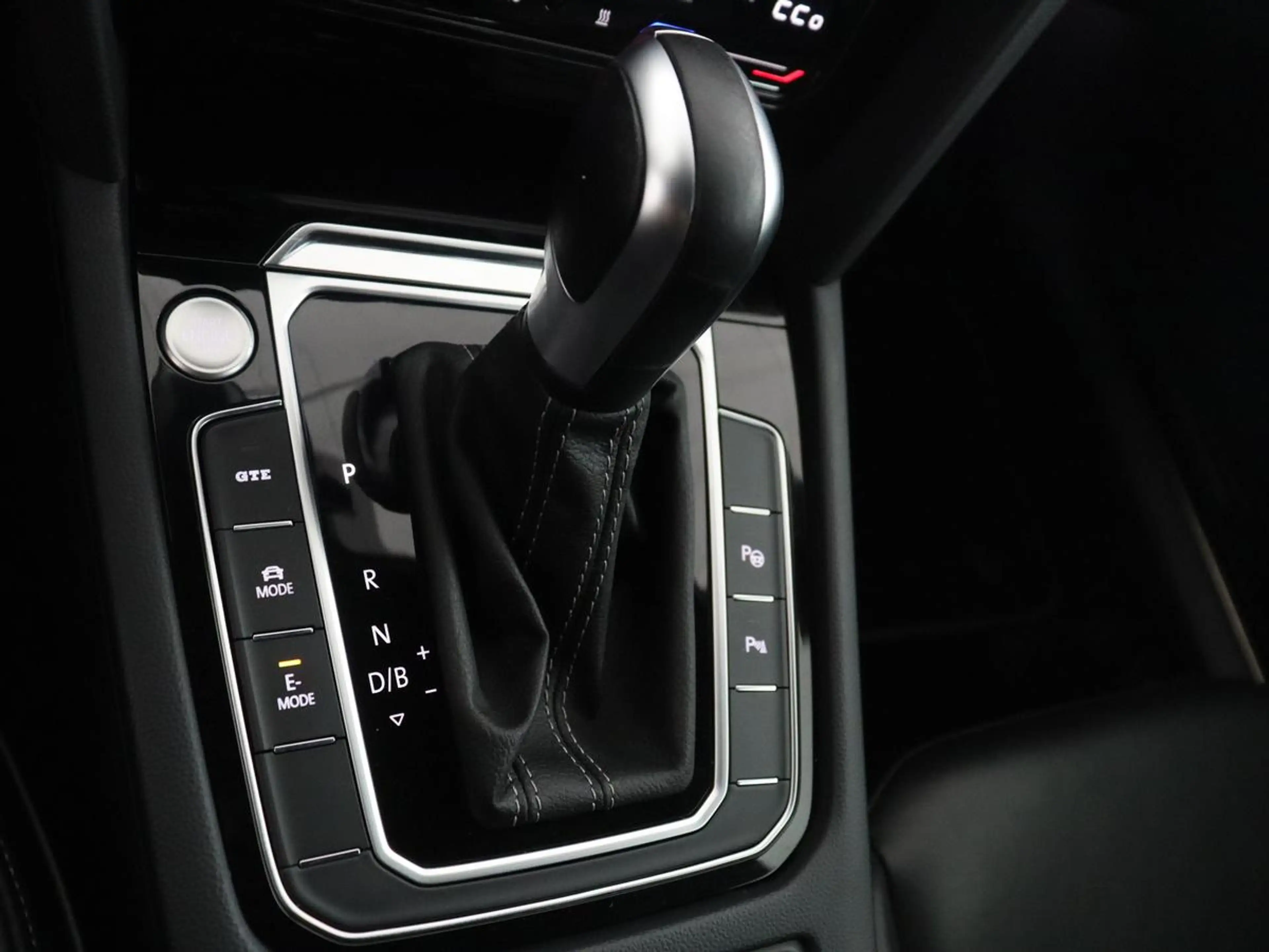 Volkswagen Arteon 1.4 TSI eHybrid R-Line Business+ — photo 25