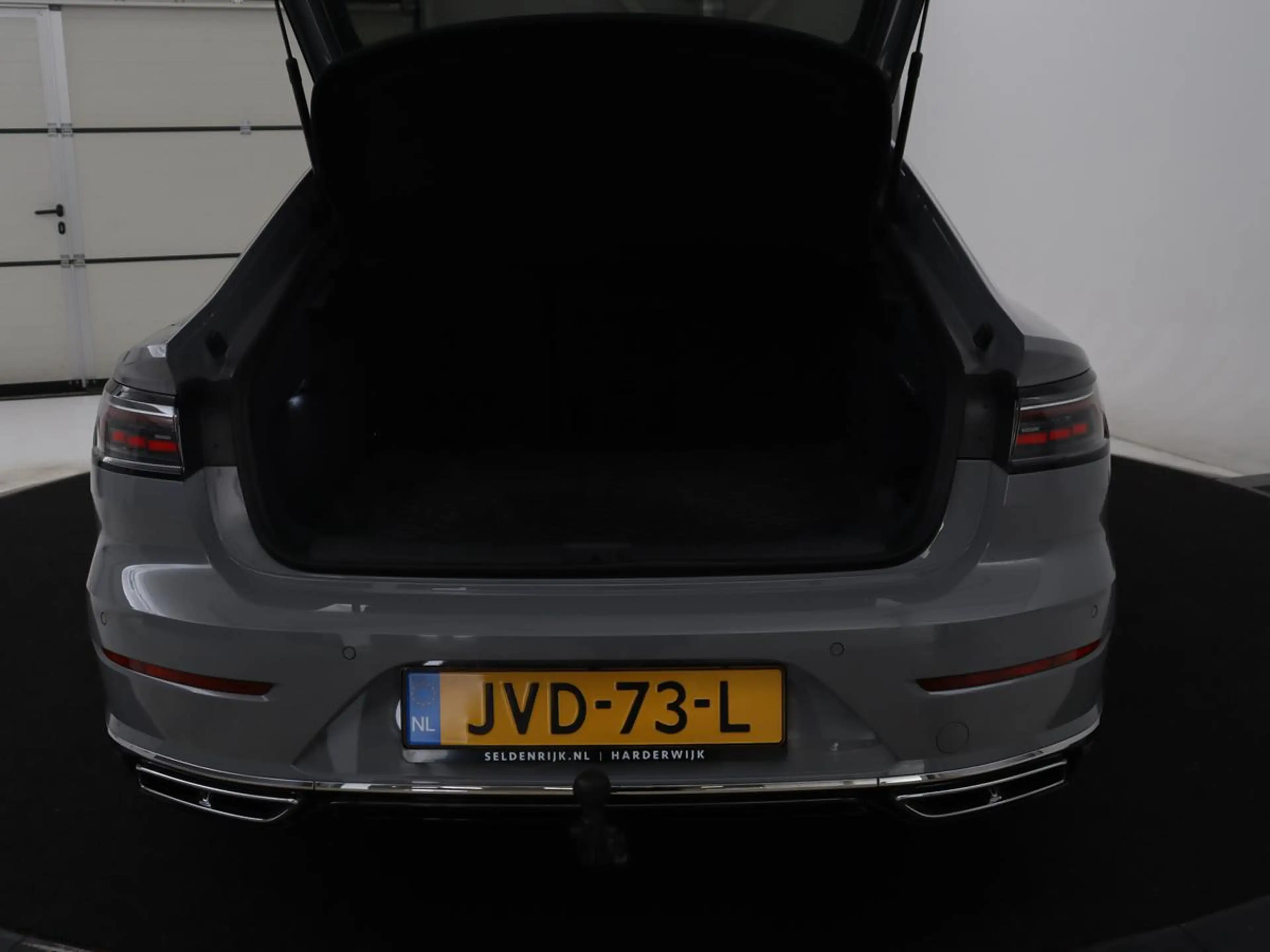 Volkswagen Arteon 1.4 TSI eHybrid R-Line Business+ — photo 13