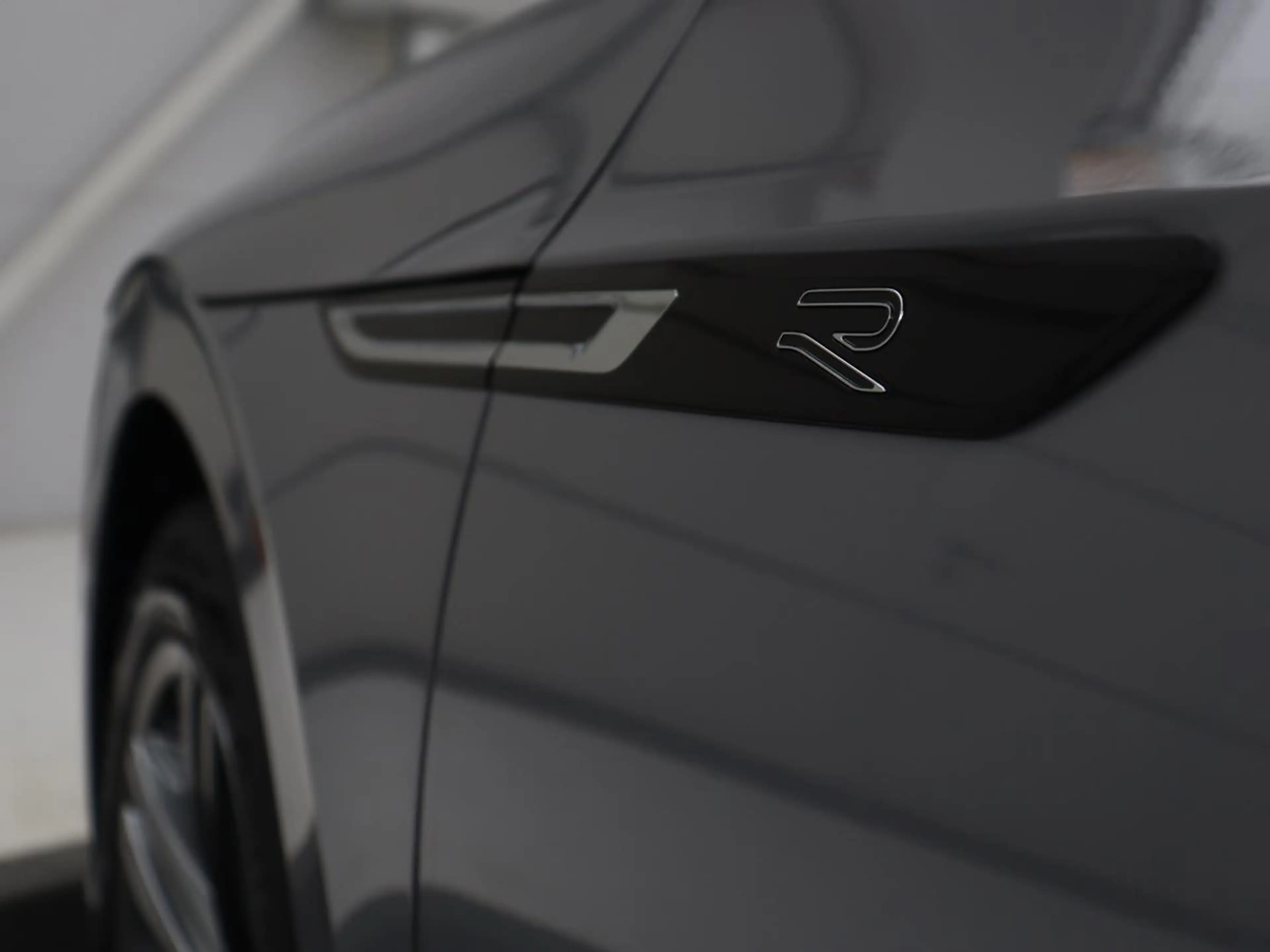 Volkswagen Arteon 1.4 TSI eHybrid R-Line Business+ — photo 38