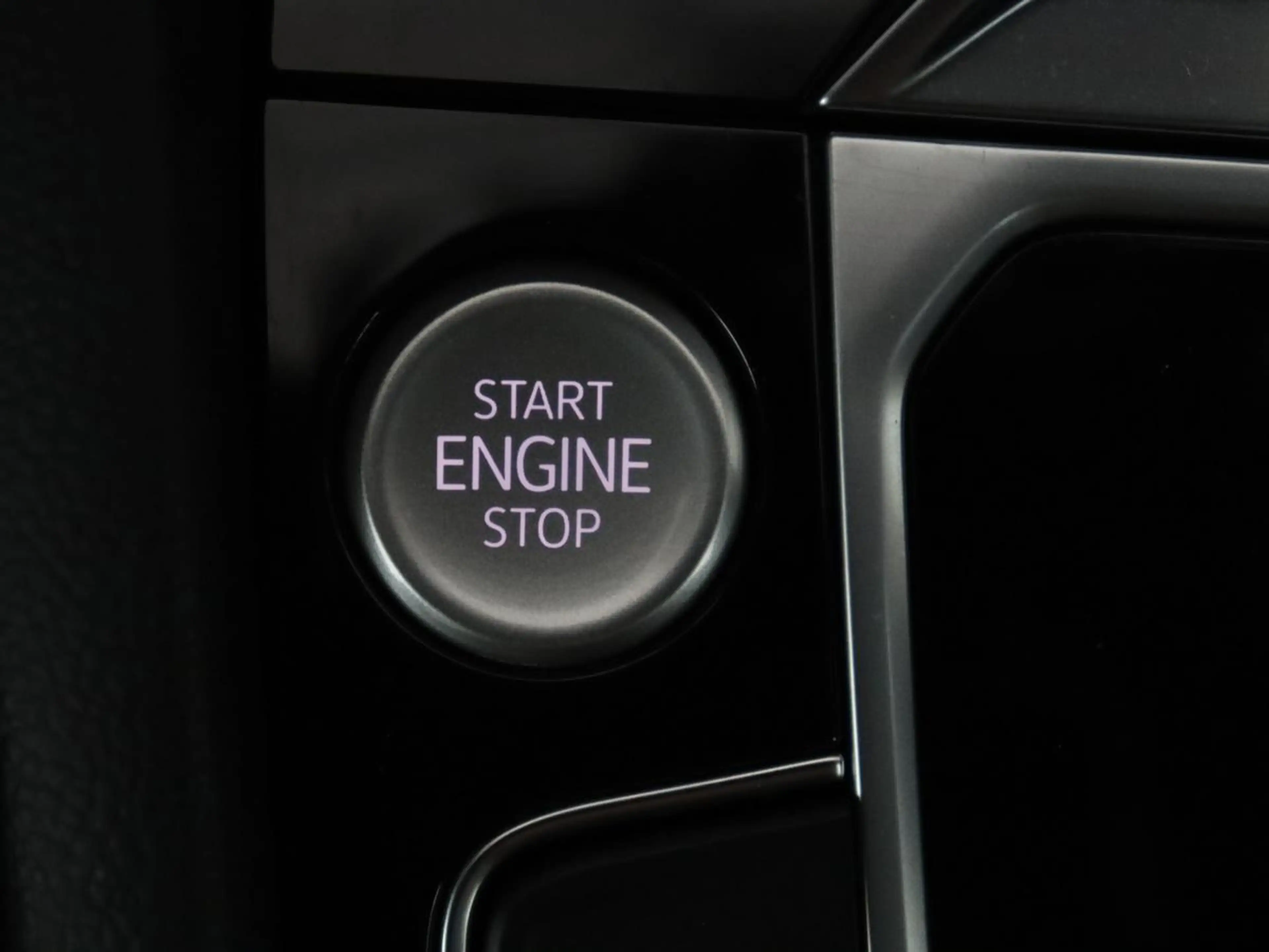 Volkswagen Arteon 1.4 TSI eHybrid R-Line Business+ — photo 36