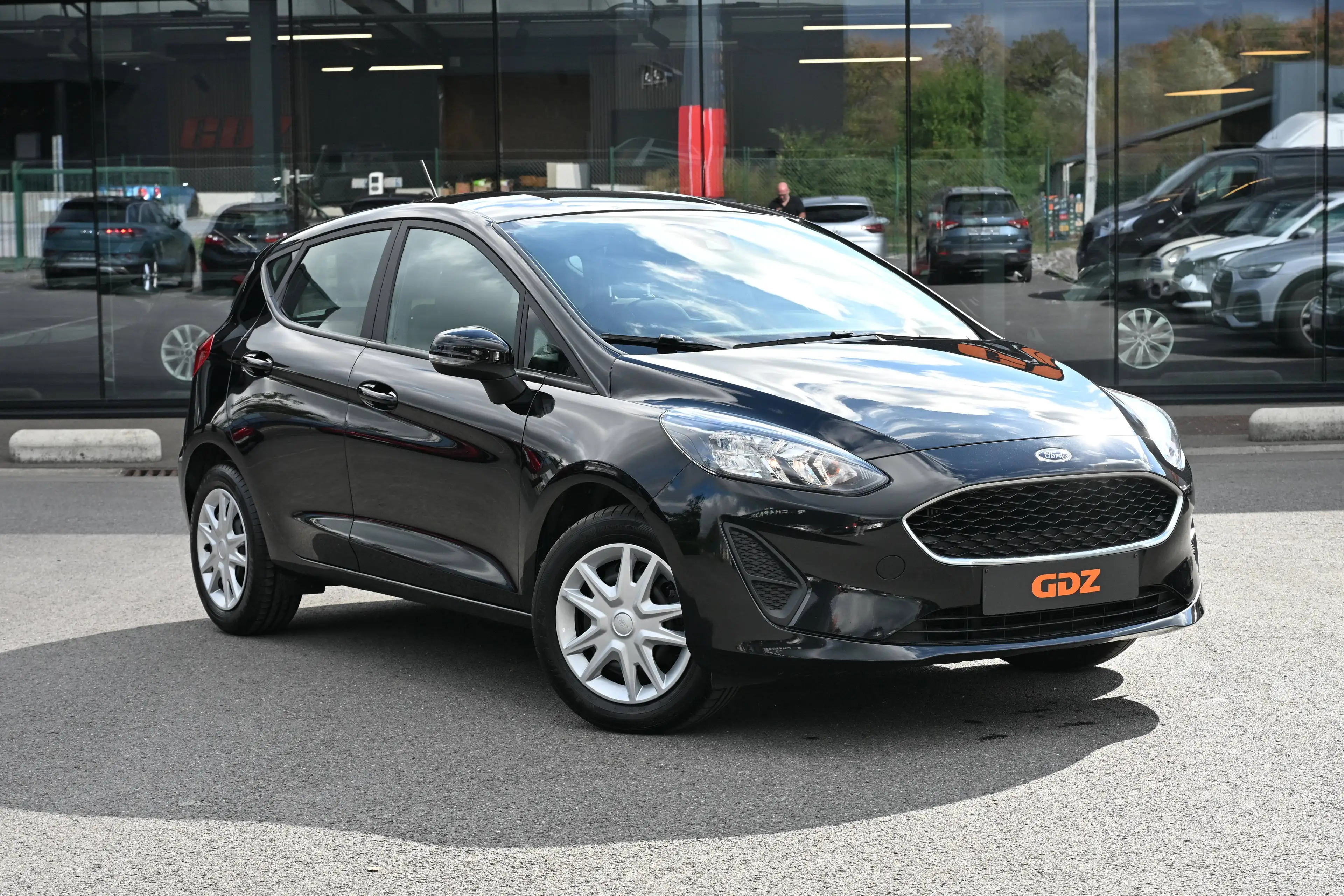 Ford Fiesta Fiesta 1.0 EcoBoost 100 Ch Connected ( 4 dispos ) — photo 2