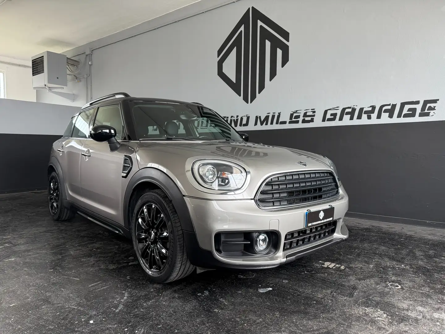 MINI Cooper D Countryman F60 2017 2.0 Boost PELLE - FULL LED - 1