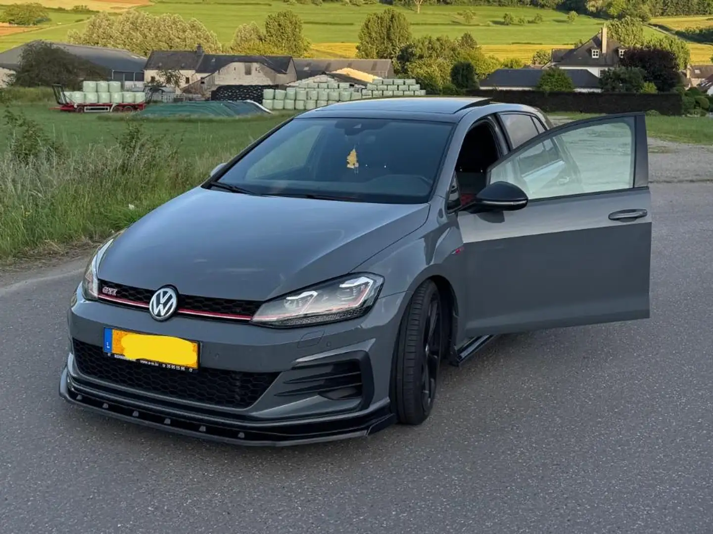 Volkswagen Golf GTI Golf GTI TCR 2.0 TSI OPF DSG Grau - 1