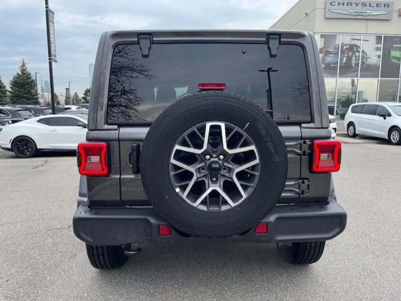 Jeep Wrangler photo Jeep Wrangler