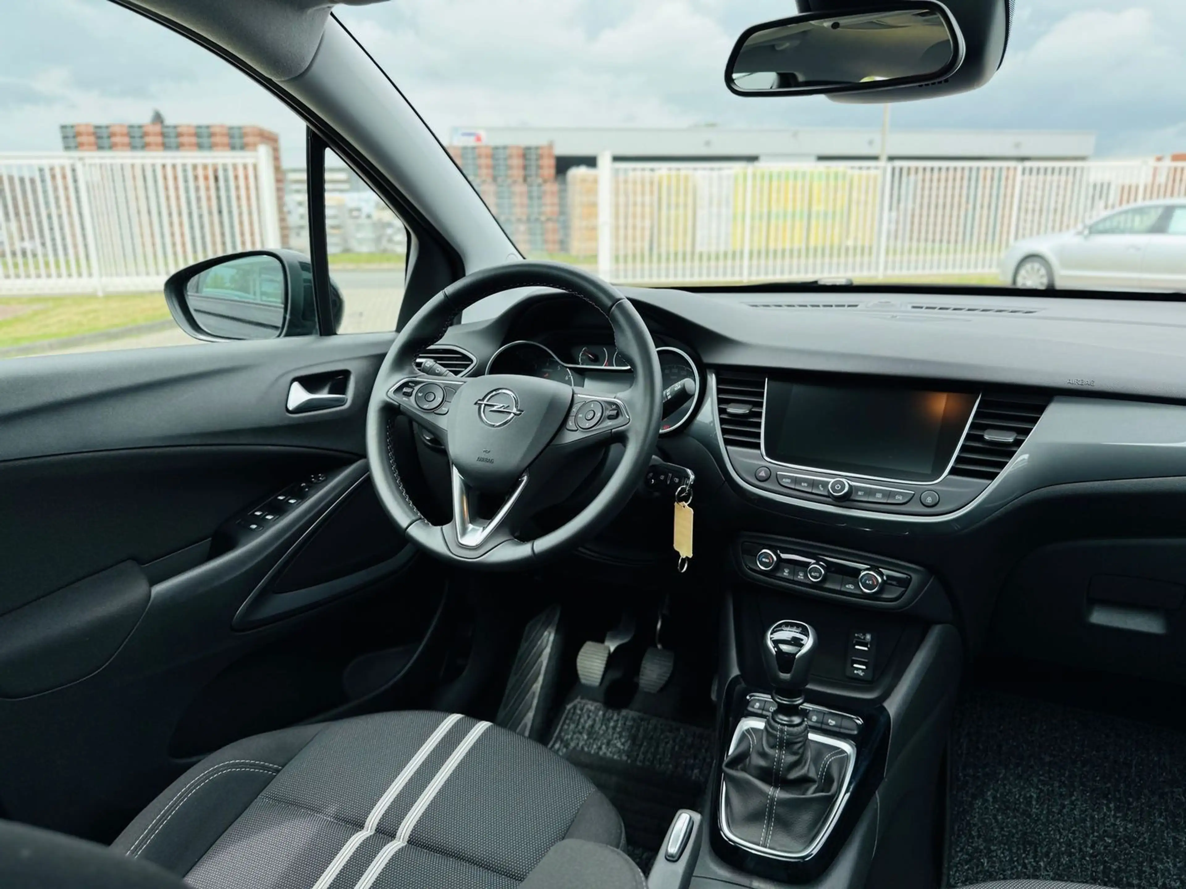 Opel Crossland X 1,2 T ELEG., Navi, Panod, LED, RFK, PTS, Tot, Spur — photo 12