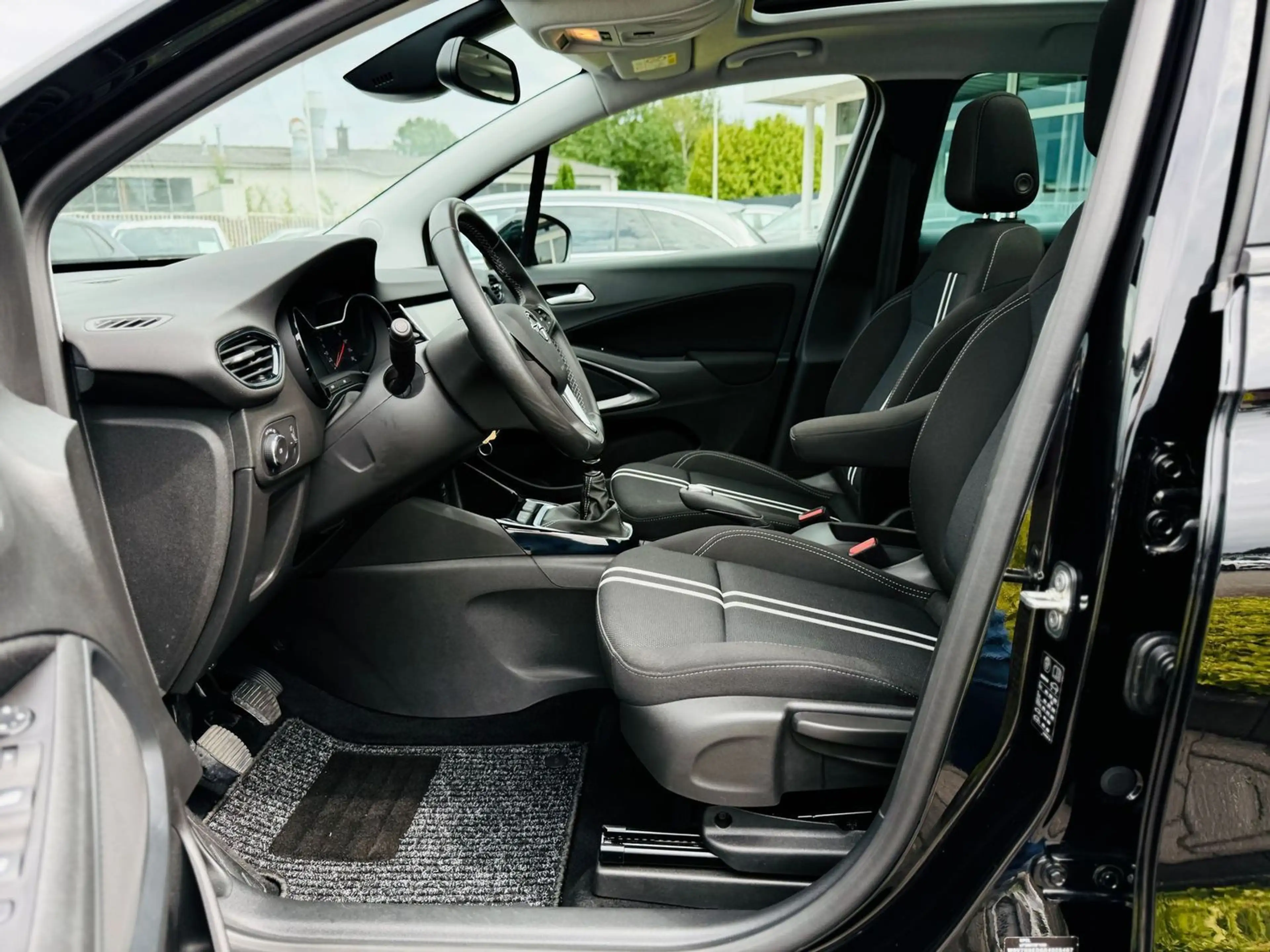 Opel Crossland X 1,2 T ELEG., Navi, Panod, LED, RFK, PTS, Tot, Spur — photo 9