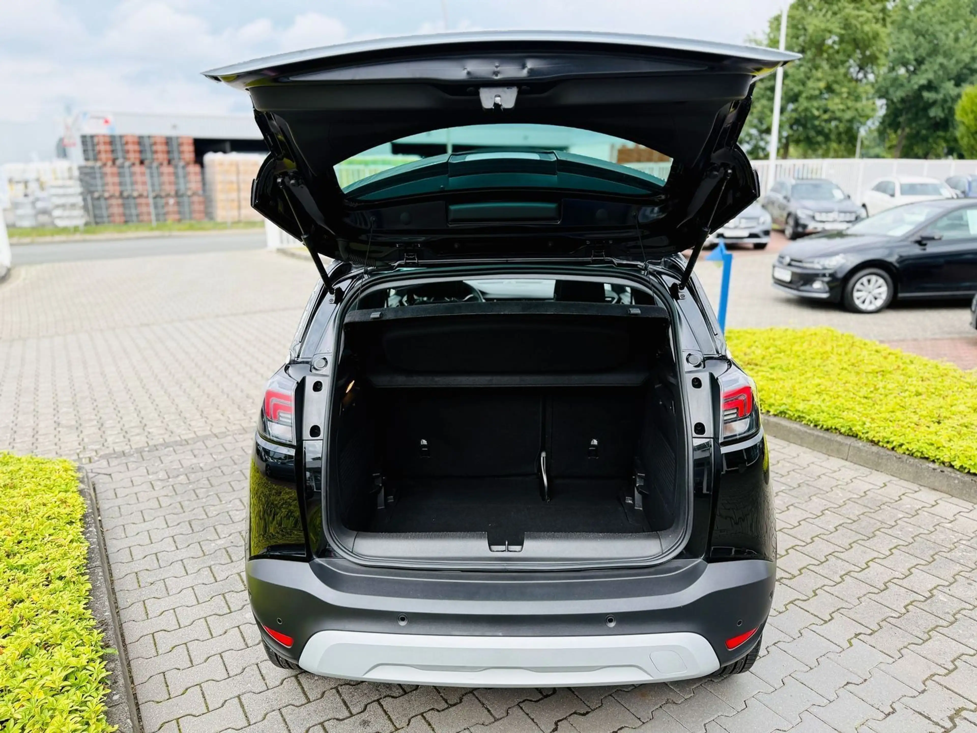Opel Crossland X 1,2 T ELEG., Navi, Panod, LED, RFK, PTS, Tot, Spur — photo 7