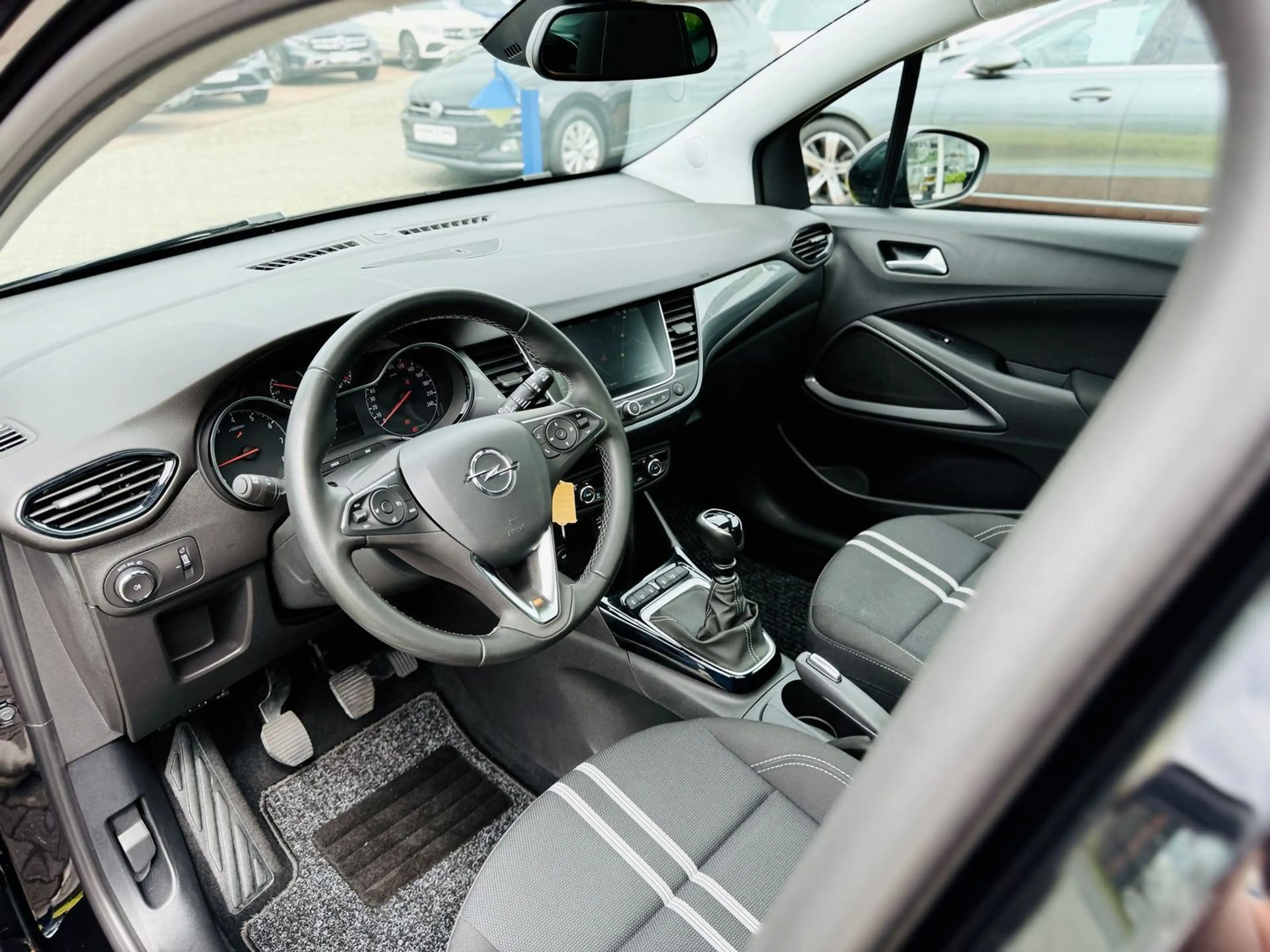 Opel Crossland X 1,2 T ELEG., Navi, Panod, LED, RFK, PTS, Tot, Spur — photo 8