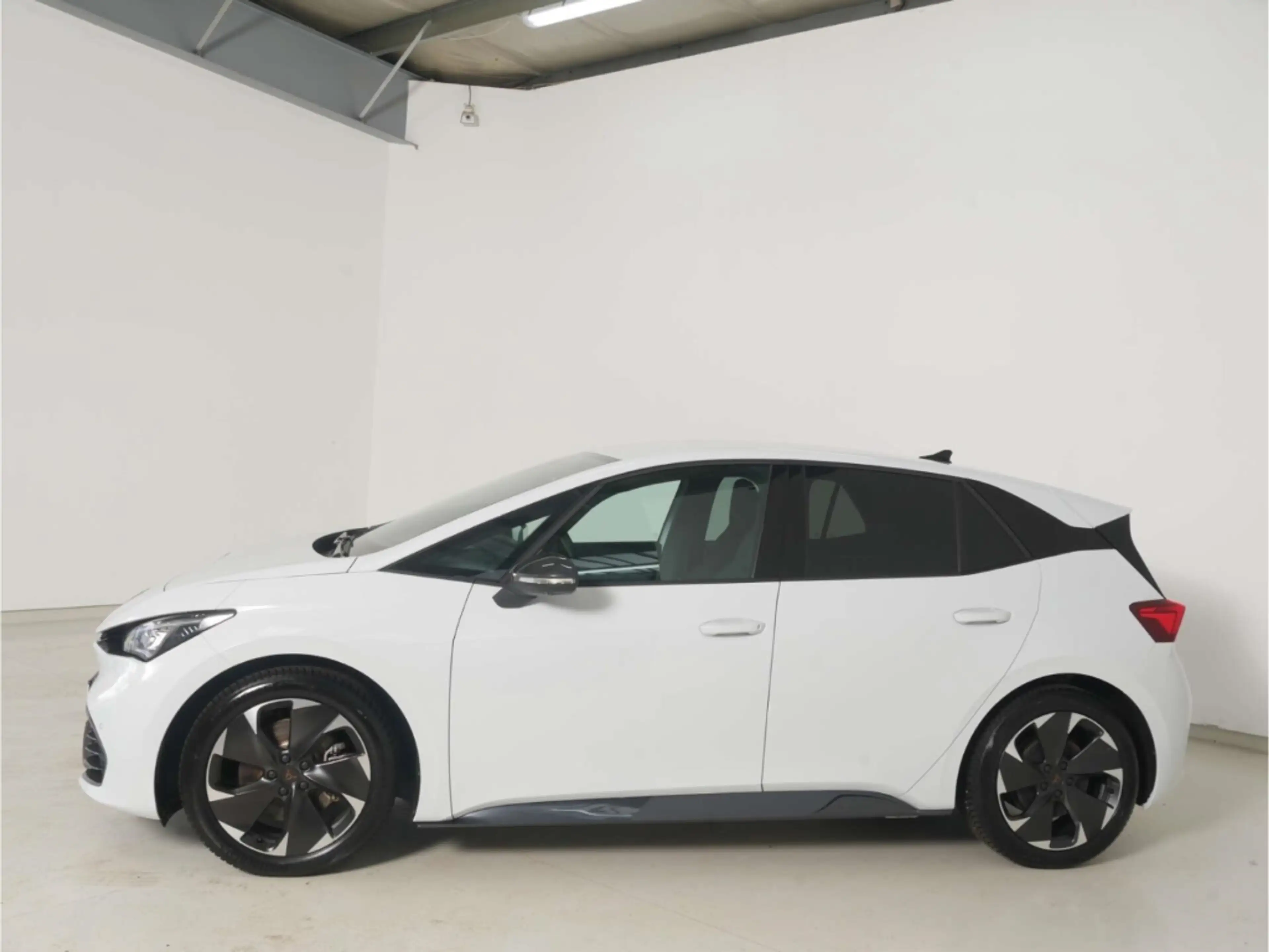 CUPRA Born 77 kWh — photo 6