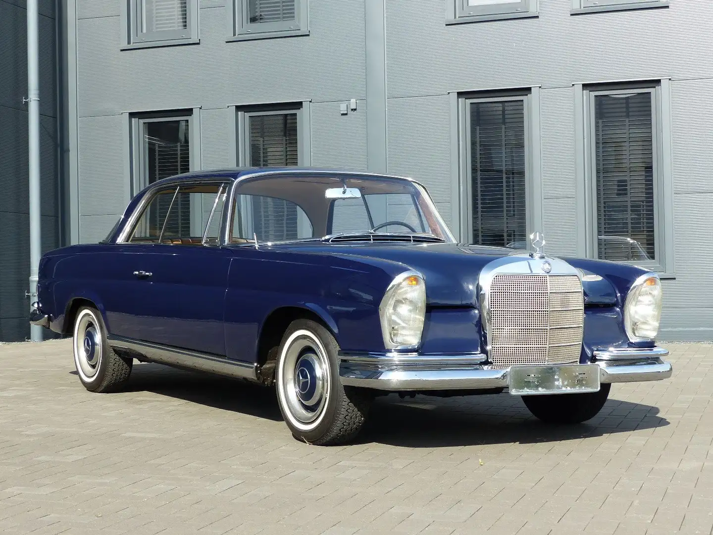 Mercedes-Benz 250 SE Coupe W 111 Blau - 1