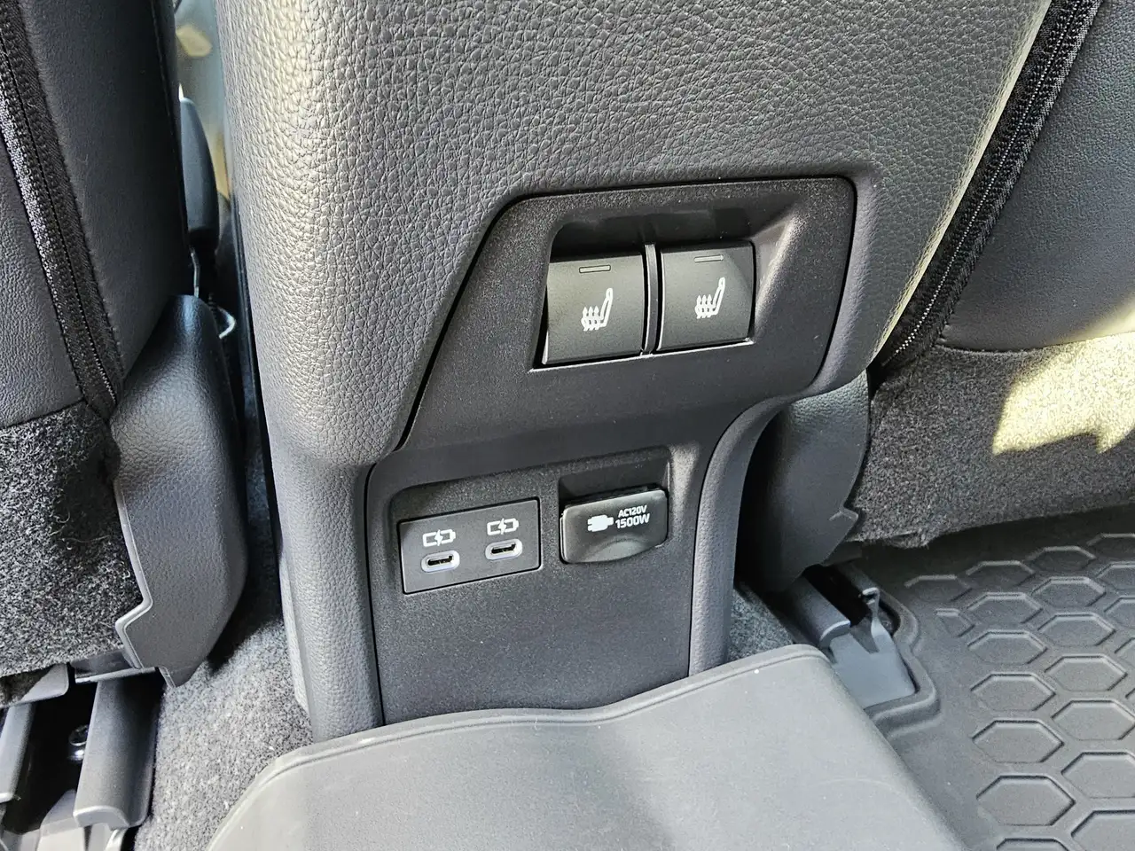 Toyota Prius снимка Toyota Prius