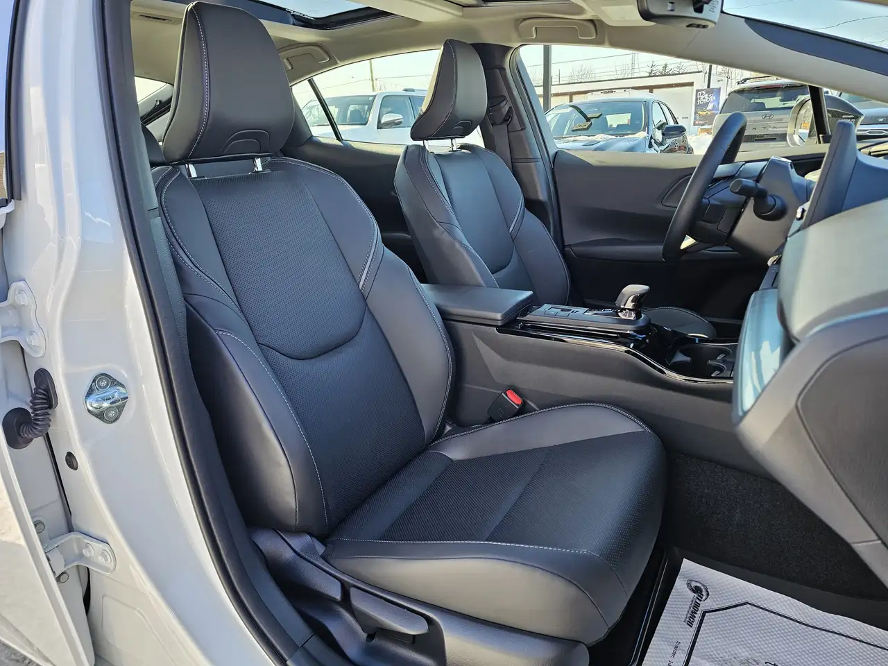 Toyota Prius снимка Toyota Prius