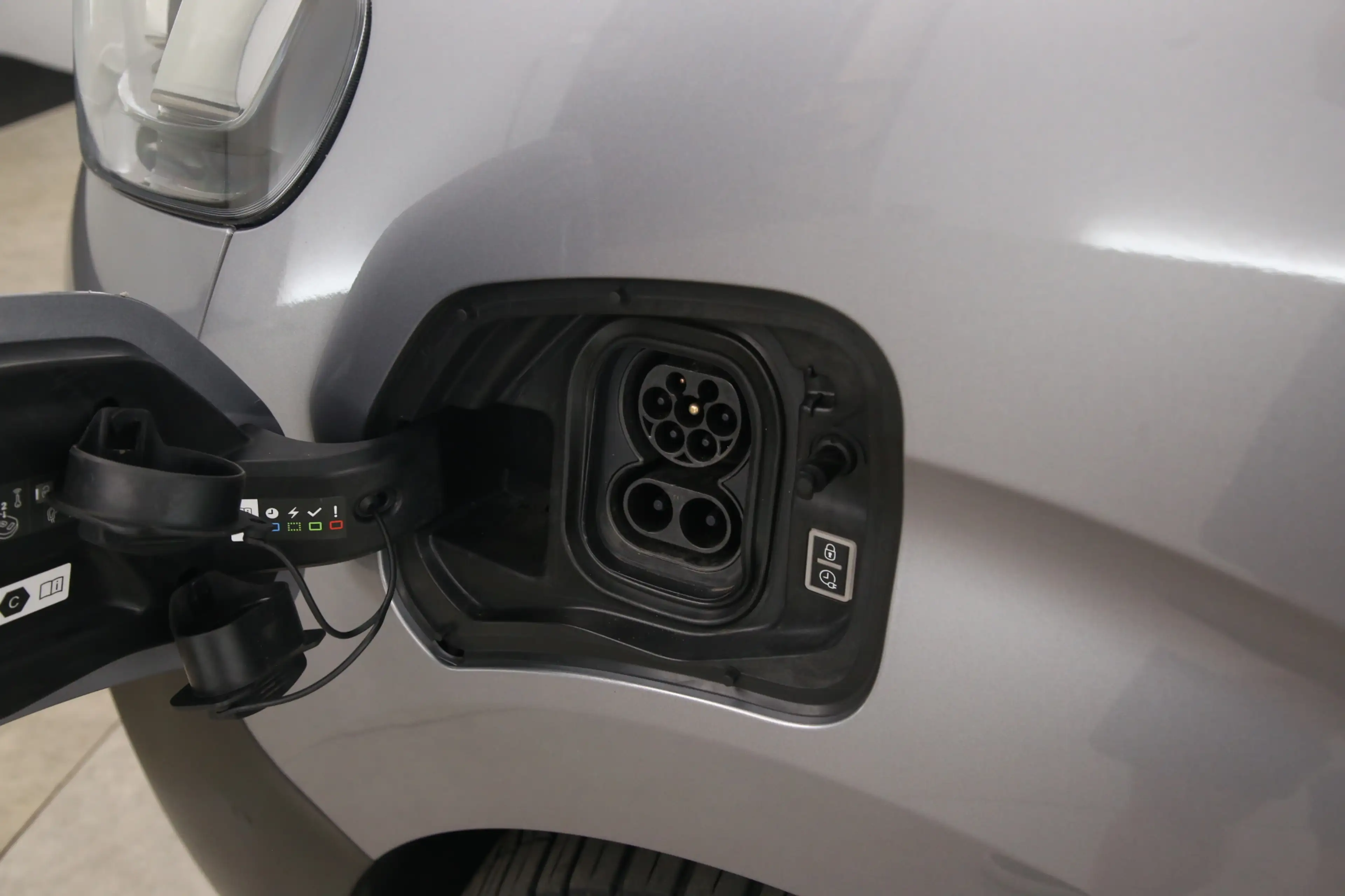 Peugeot e-Expert Opel Vivaro-e L2H1 75 kWh | Snelladen | SOH 96% | — photo 7