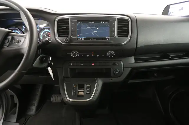 Peugeot E-Expert view 13