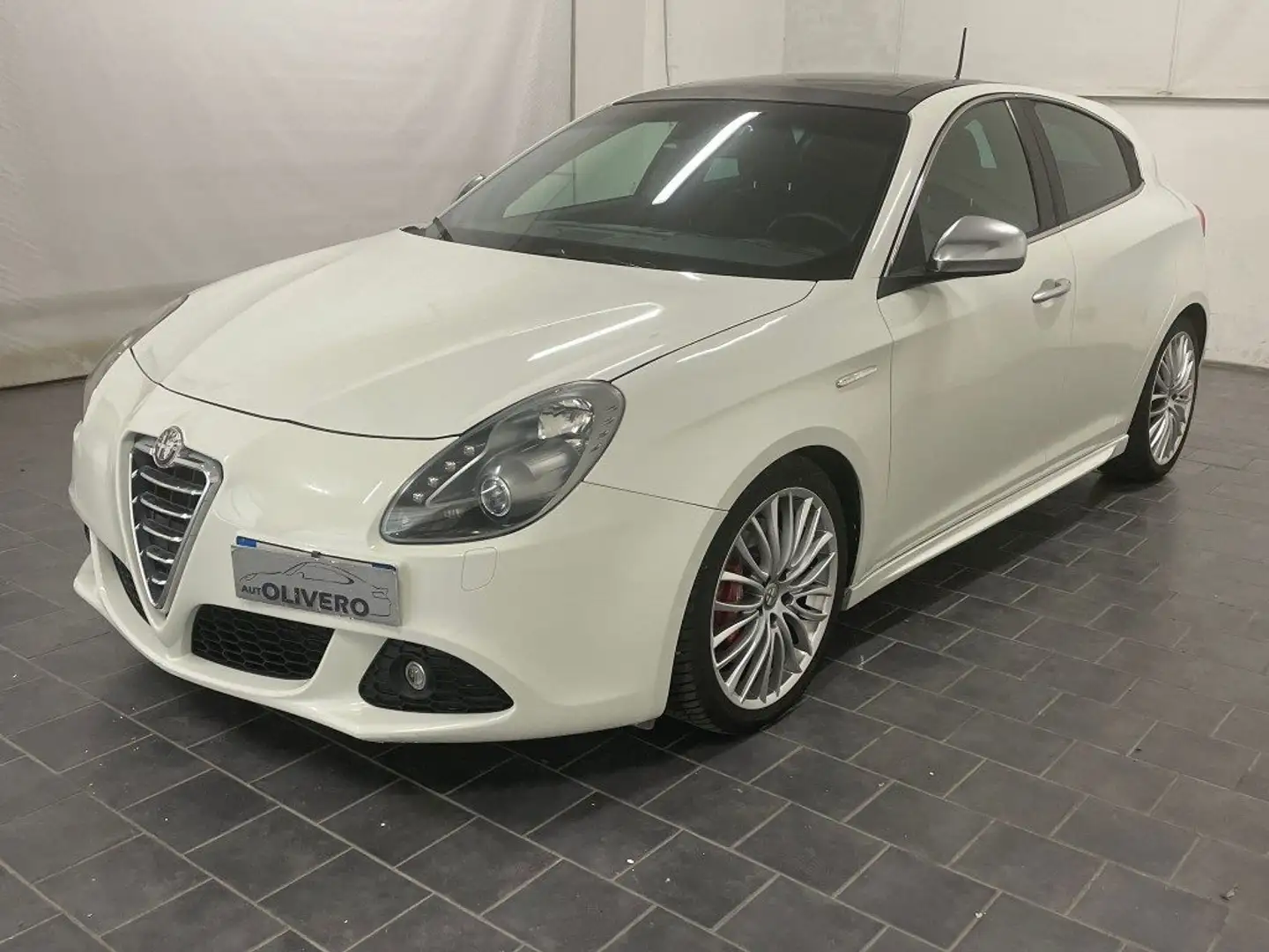 Alfa Romeo Giulietta 2.0 JTDm-2 140 CV Distinctive-NAVI+CAMERA+TETTO Weiß - 2
